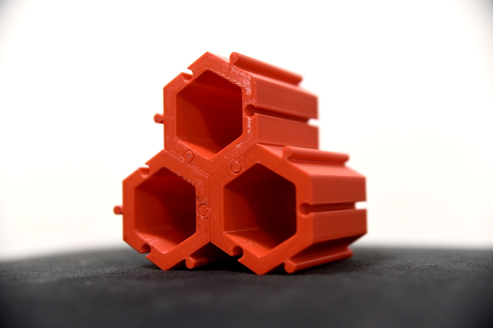 3D Printed Modular Hexagon: Pen Organizer & Multipurpose Container