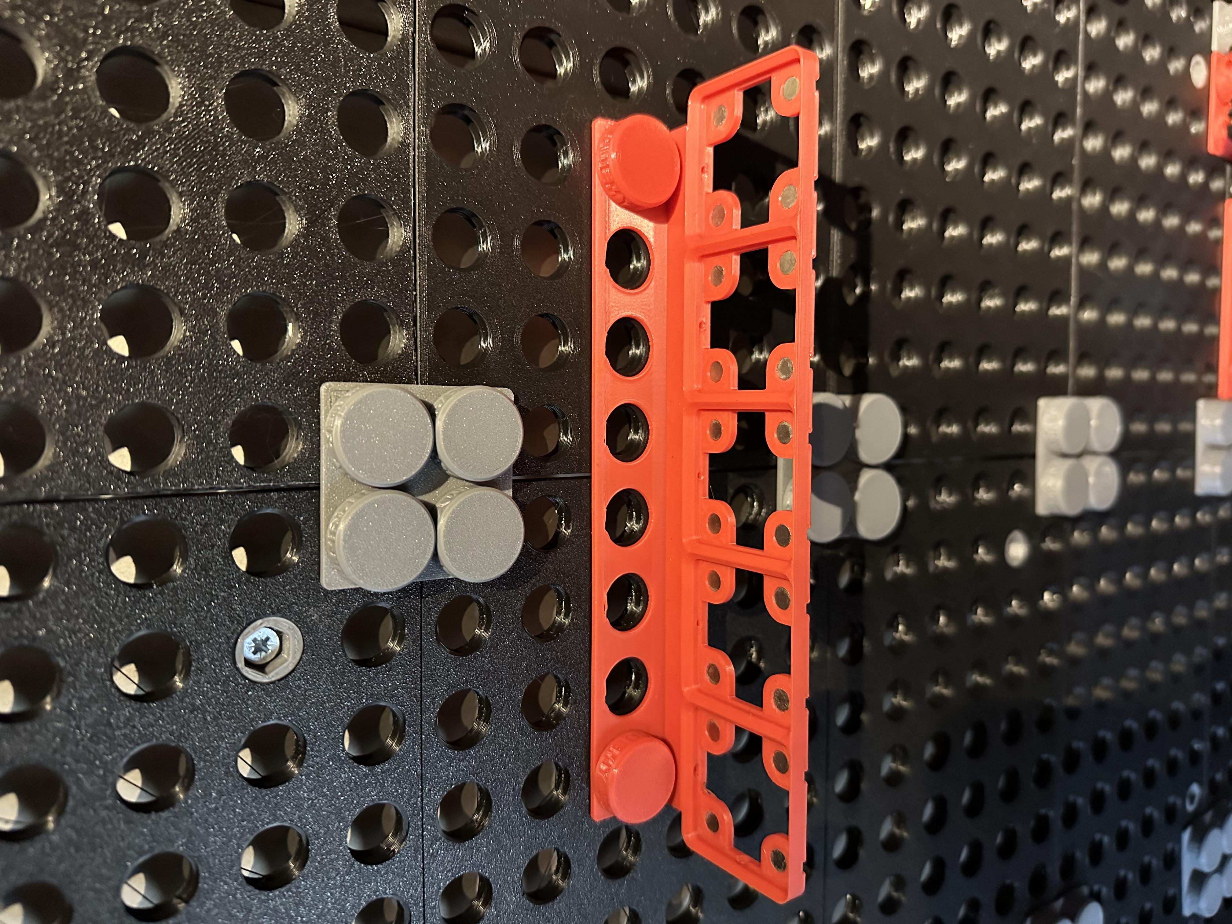 Real Threadboard Compatable 5x1 and 5x2 Gridfinity Storage Shelves