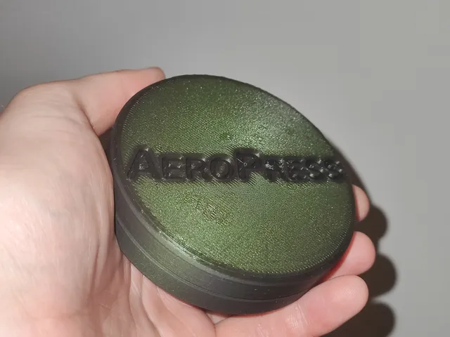 Aeropress XL filter container