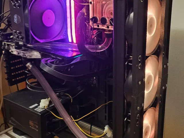 Thermaltake P3 TG curved or flat glass side panel extra fan/raidator mount bracket (3x 140mm or 120mm fans or any 120mm-360mm radiator)