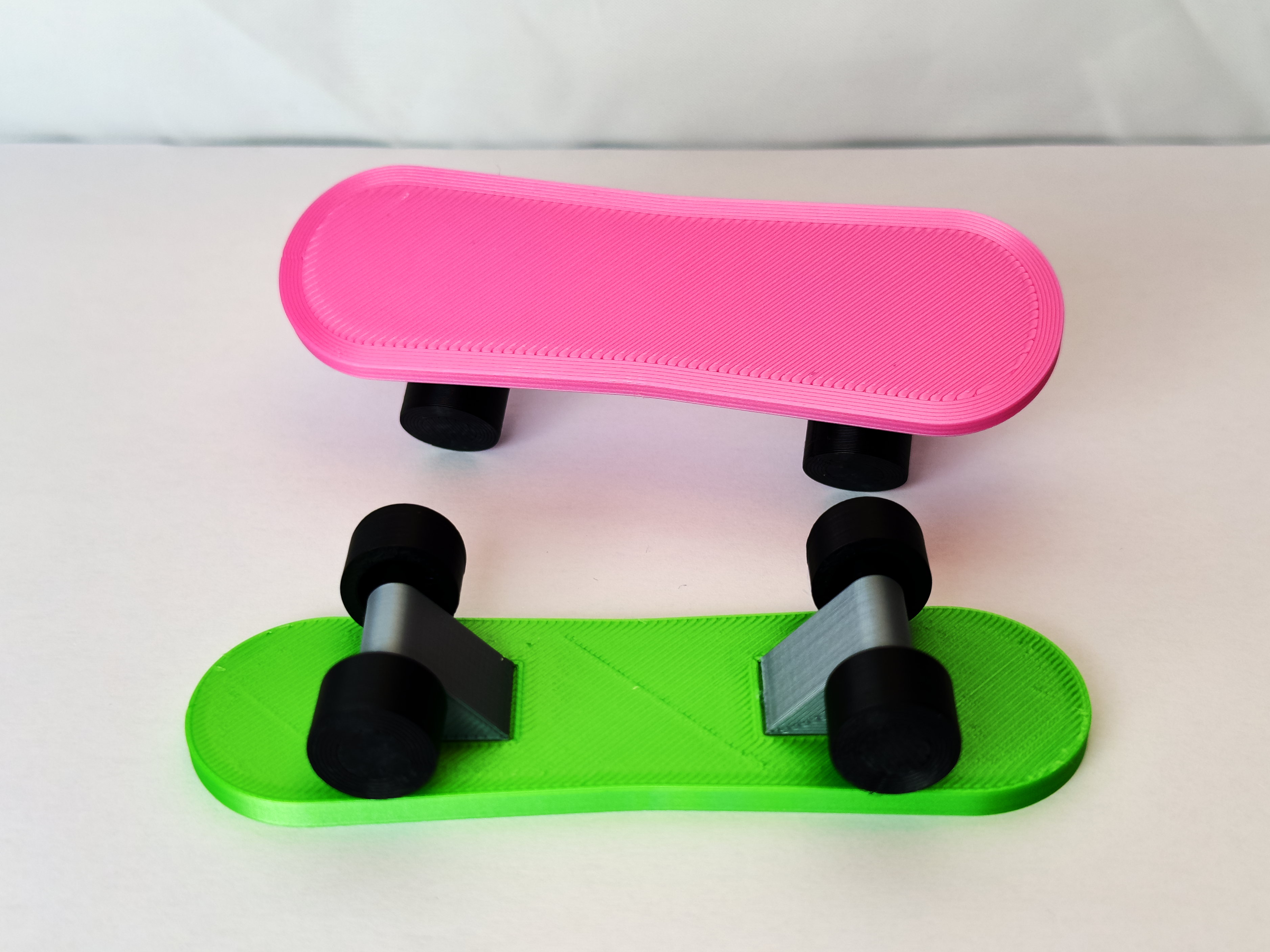 Mini Skateboard (rounded, remix)