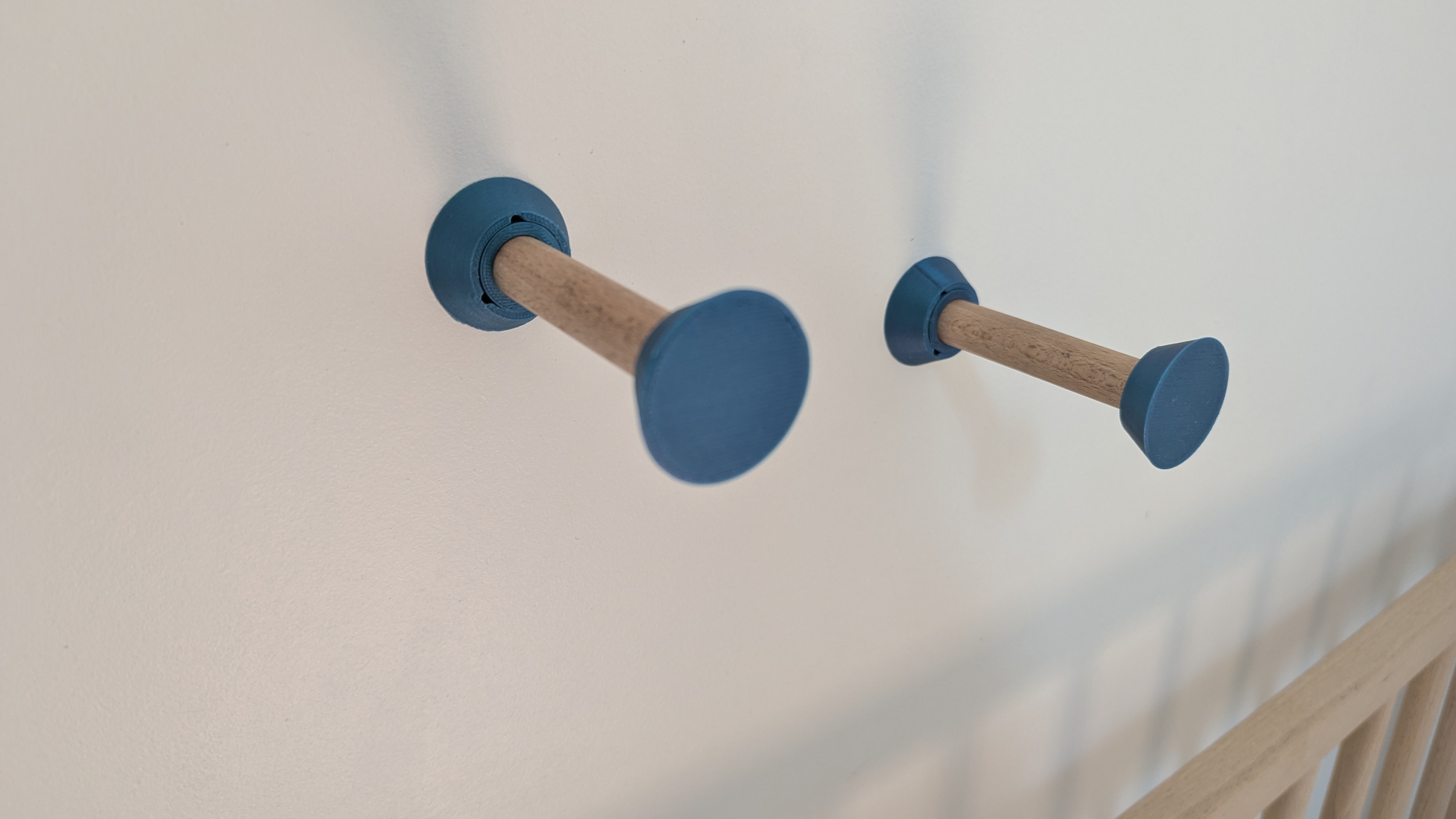 Hybrid Wall Mount for Ukulele & Small Guitars