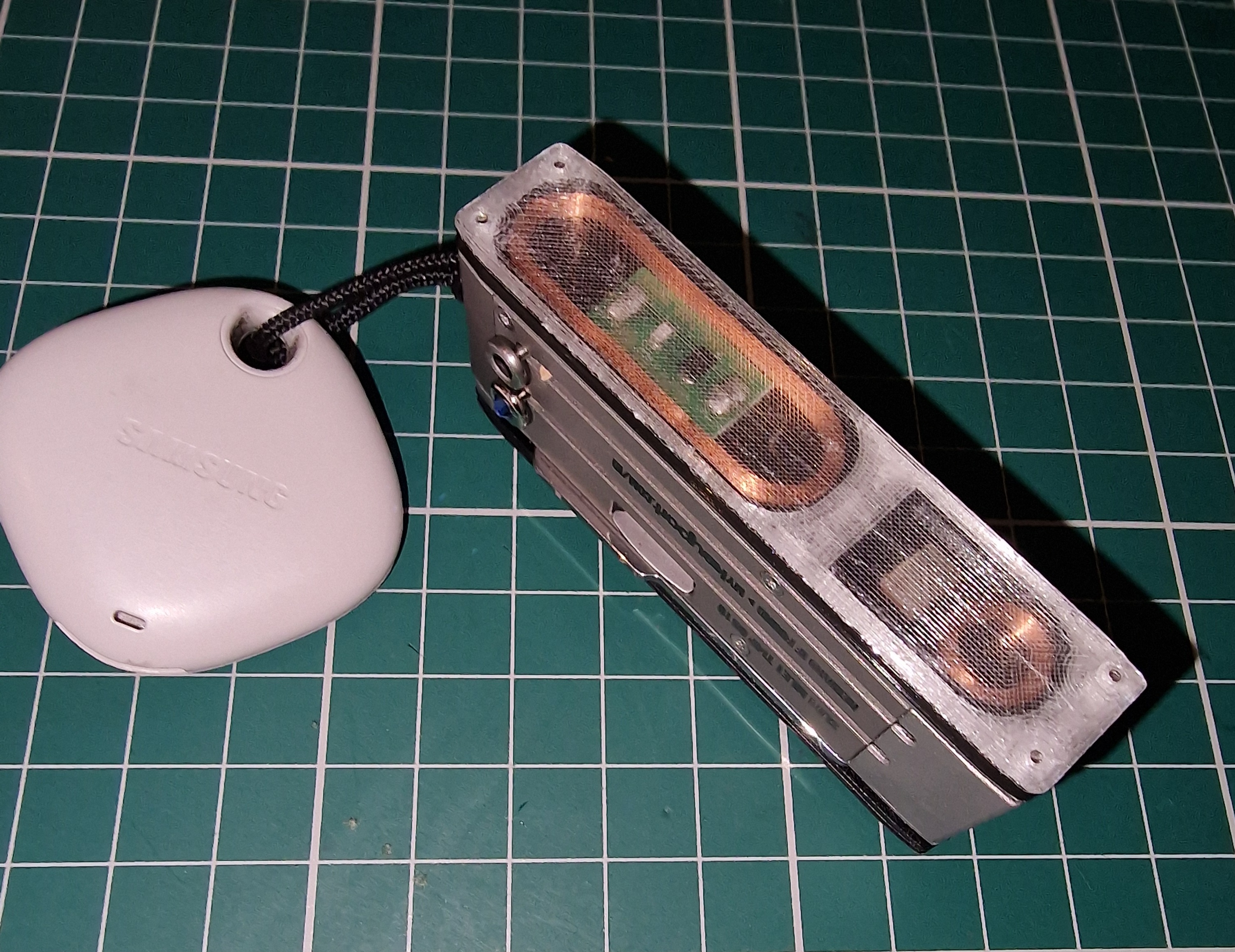Keyport RFID tag housing sideplate