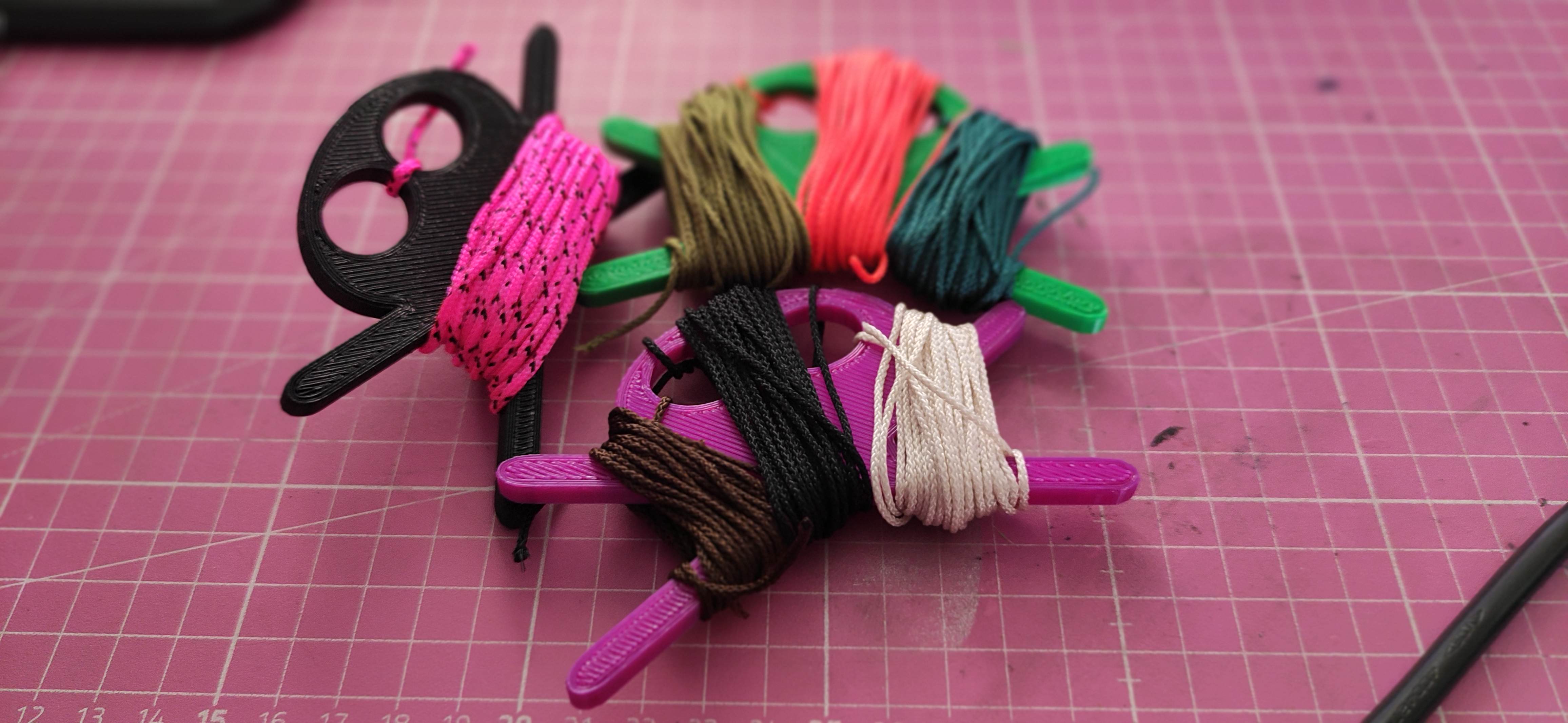 Seilaufwickler Skully für Paracord Micro und Typ I