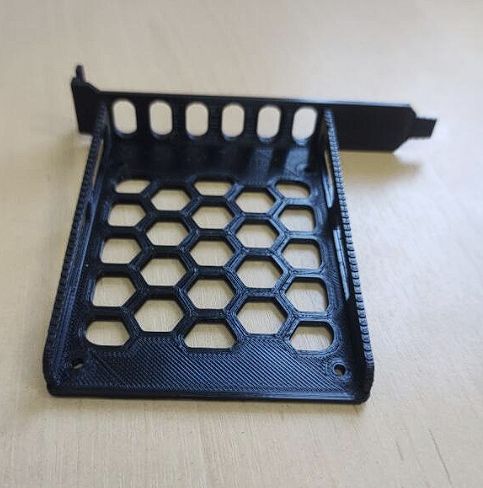 PCI držák pro 2,5 SSD nebo HDD