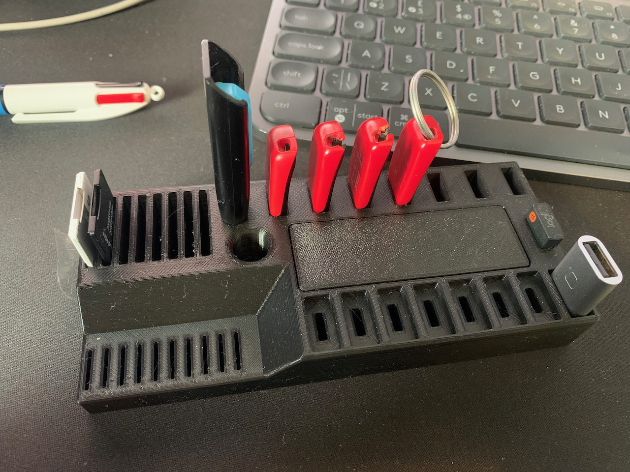 USB & SD card holder