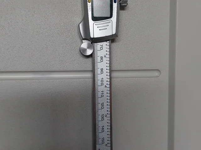 soporte para colgar el calibrador