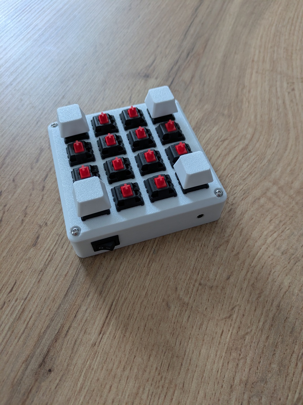 Zigbee Macropad 16 Buttons ESP32C6 — miniatura 12