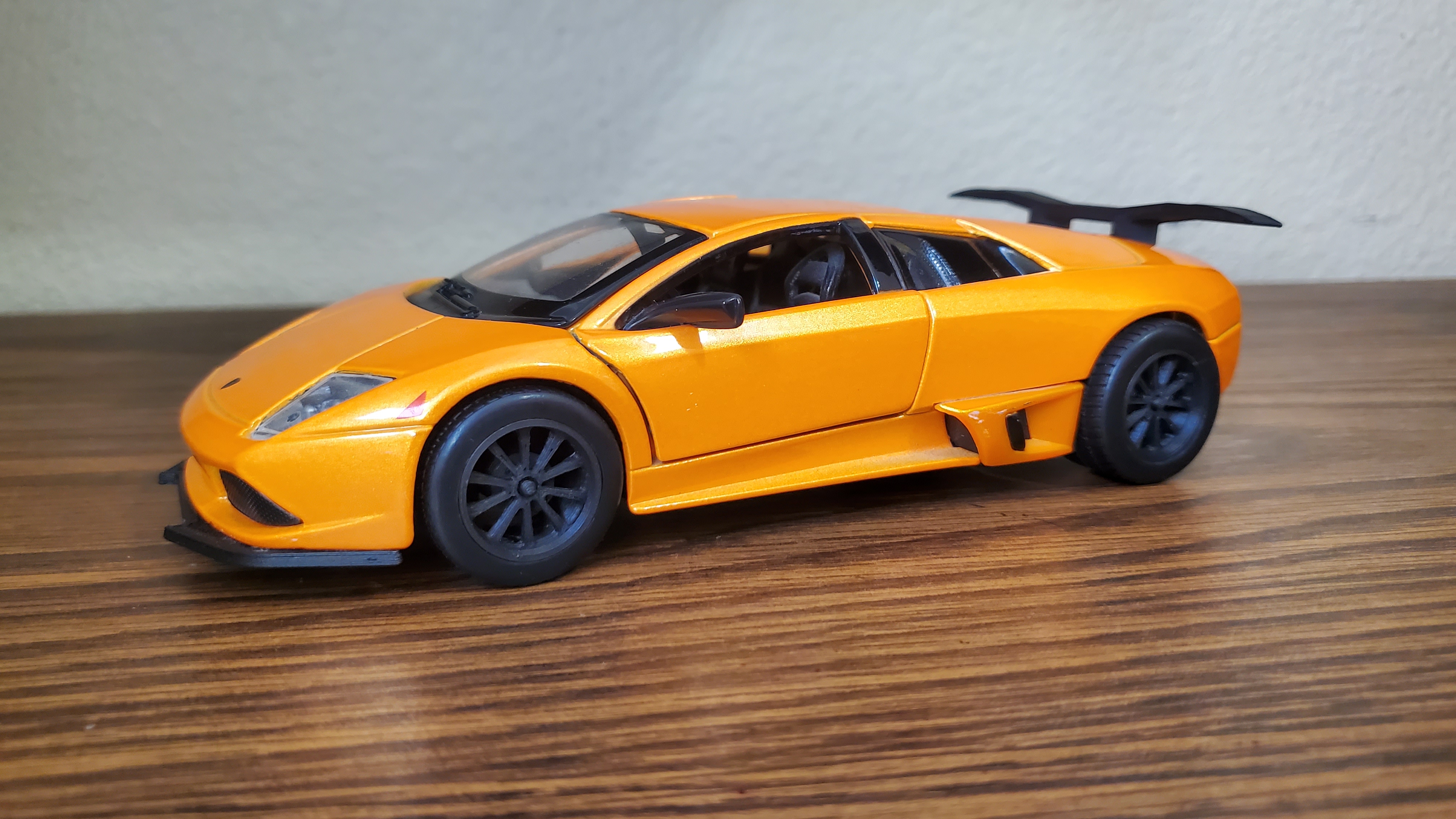 Model Car Lamborghini Mods - Spoiler, Splitter, Wheels