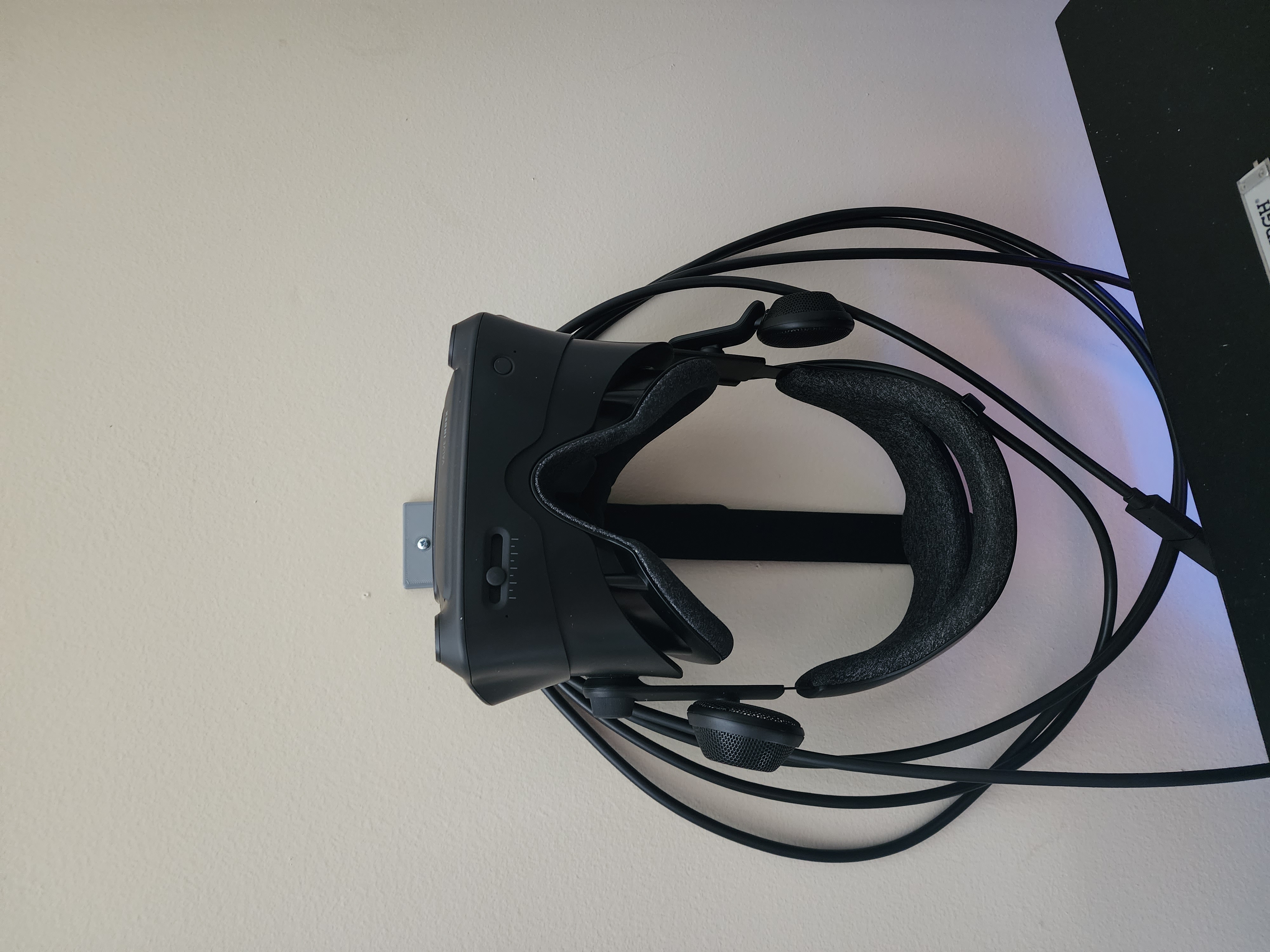 Valve Index Headset Wall Mount
