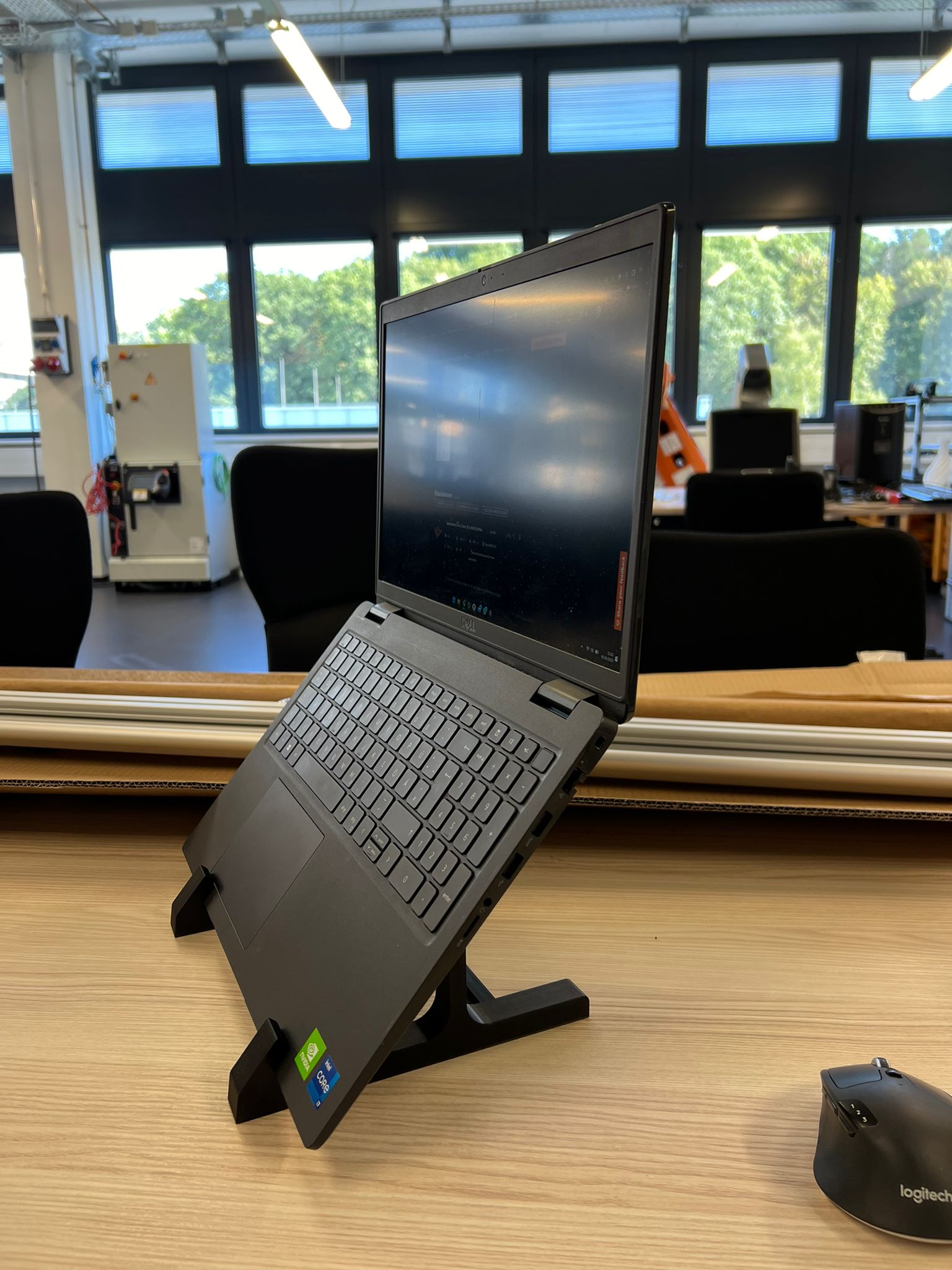 Simple Laptop Stand for Dell and other models by Maselovic | Download ...