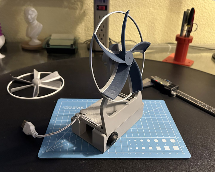 Improved Desk top Fan (battery powered)