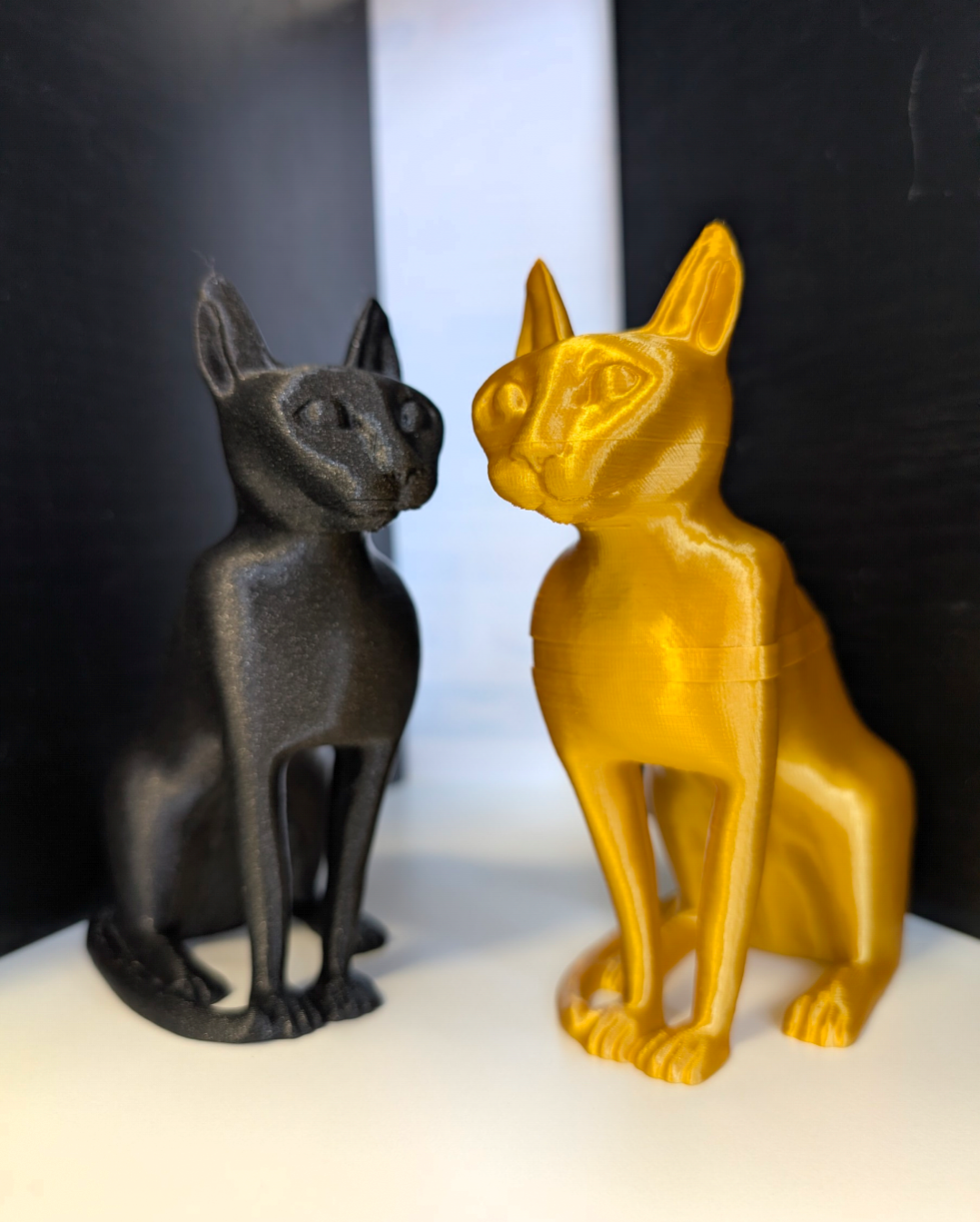 Egyptian Cat Statuette — miniatura 4
