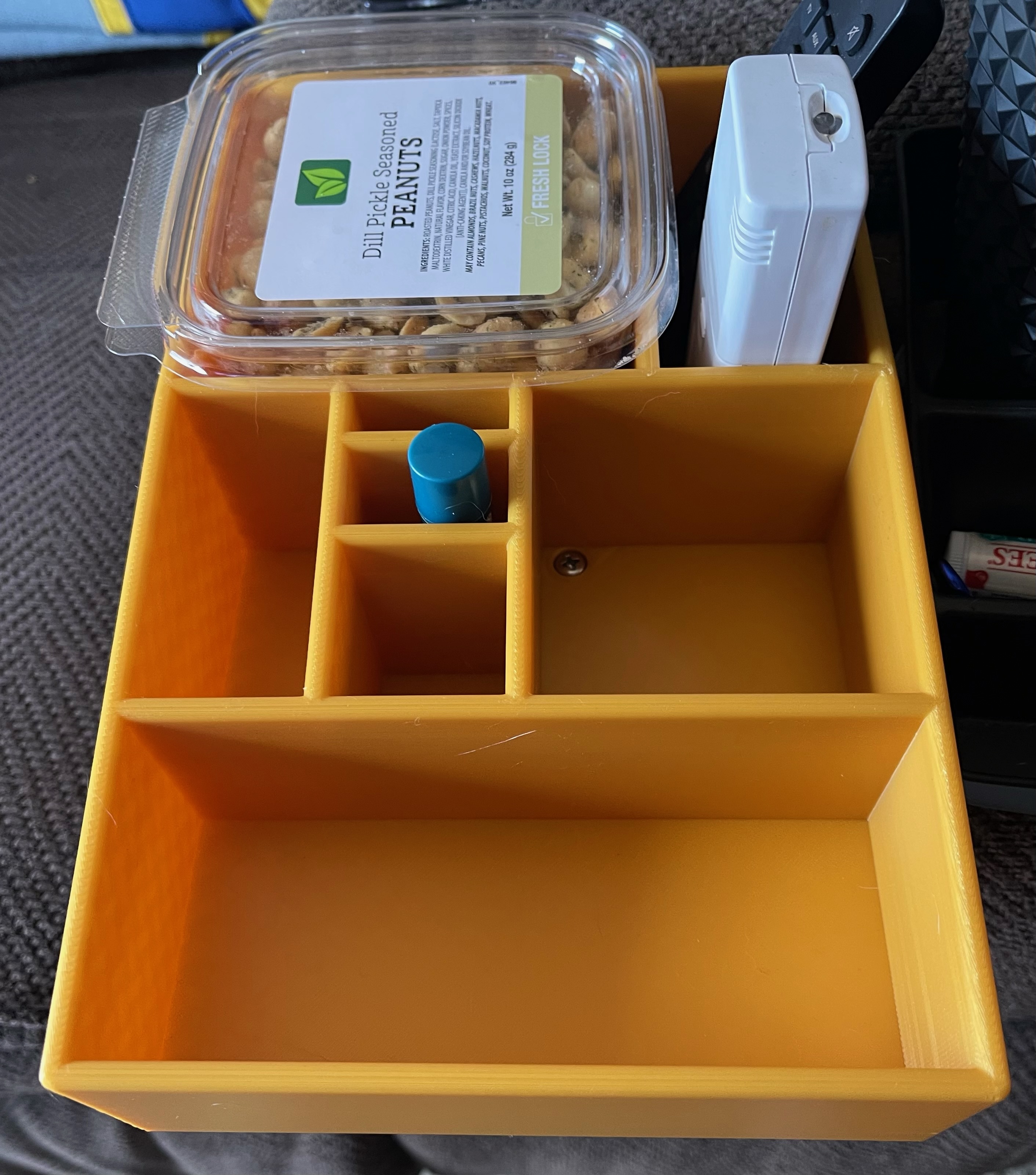 Miniatura 2 do modelo 3D Couch Caddy
