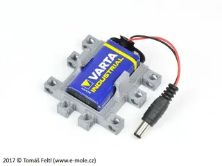 MoleBox: 9V battery holder
