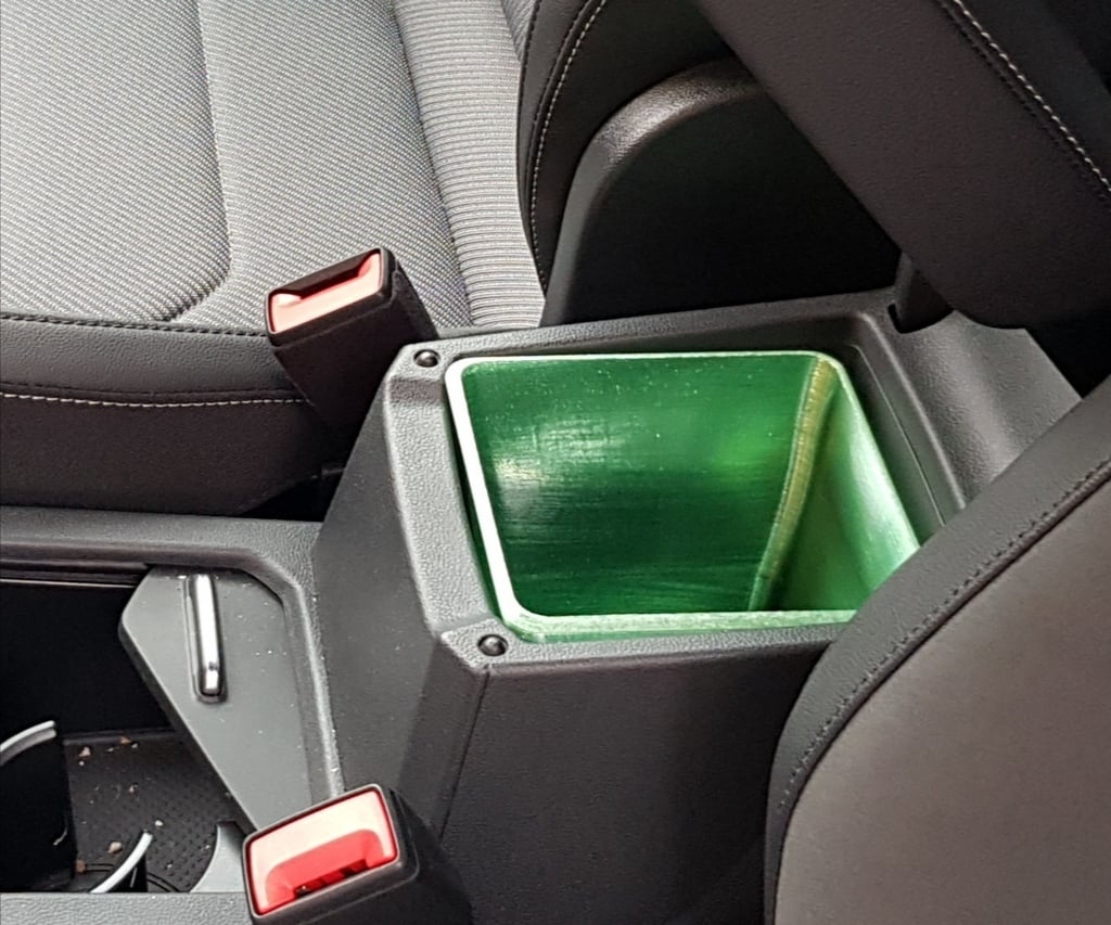 Volkswagen Tiguan trash can [bin]