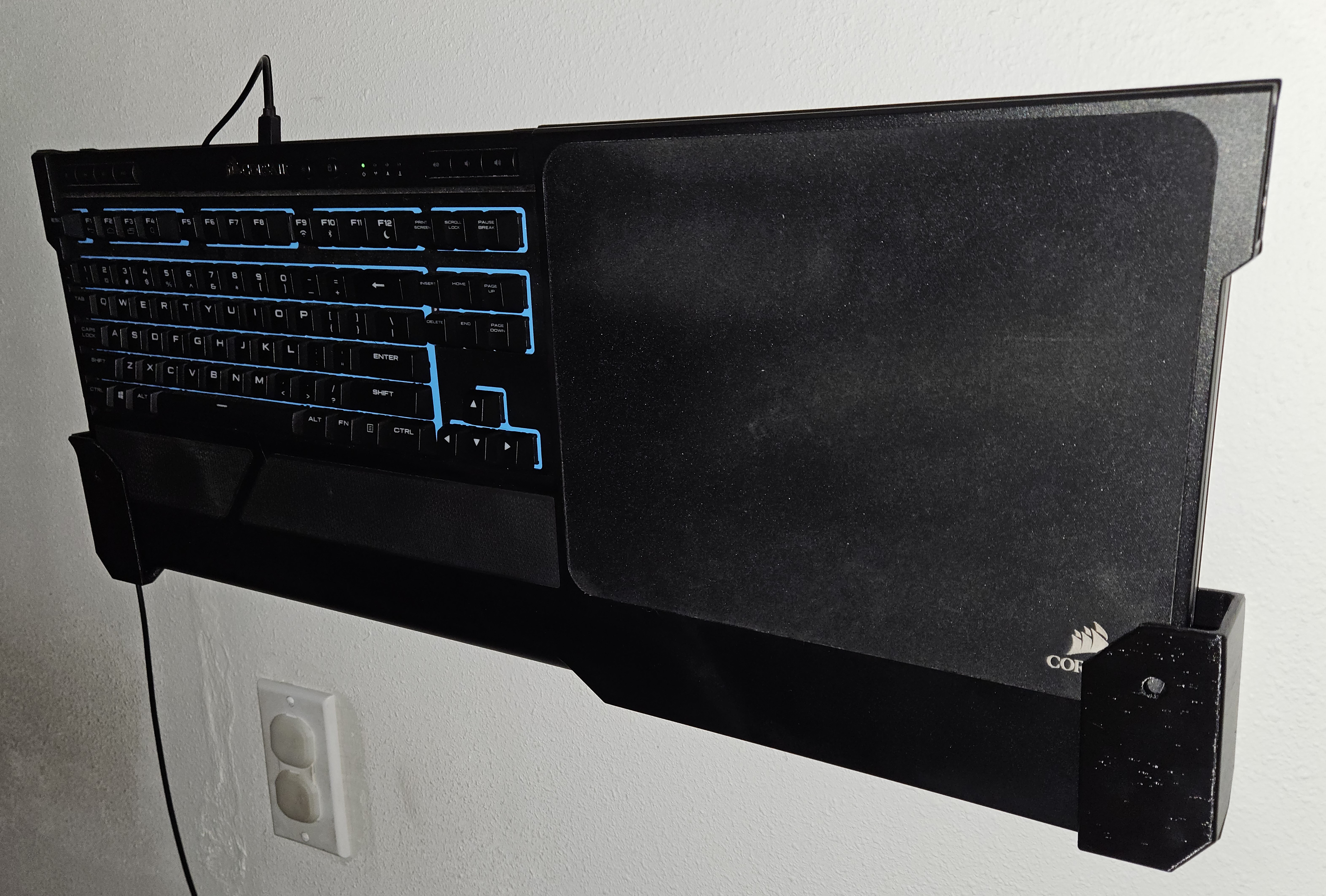 Corsair K63 Lapboard Wall Mount