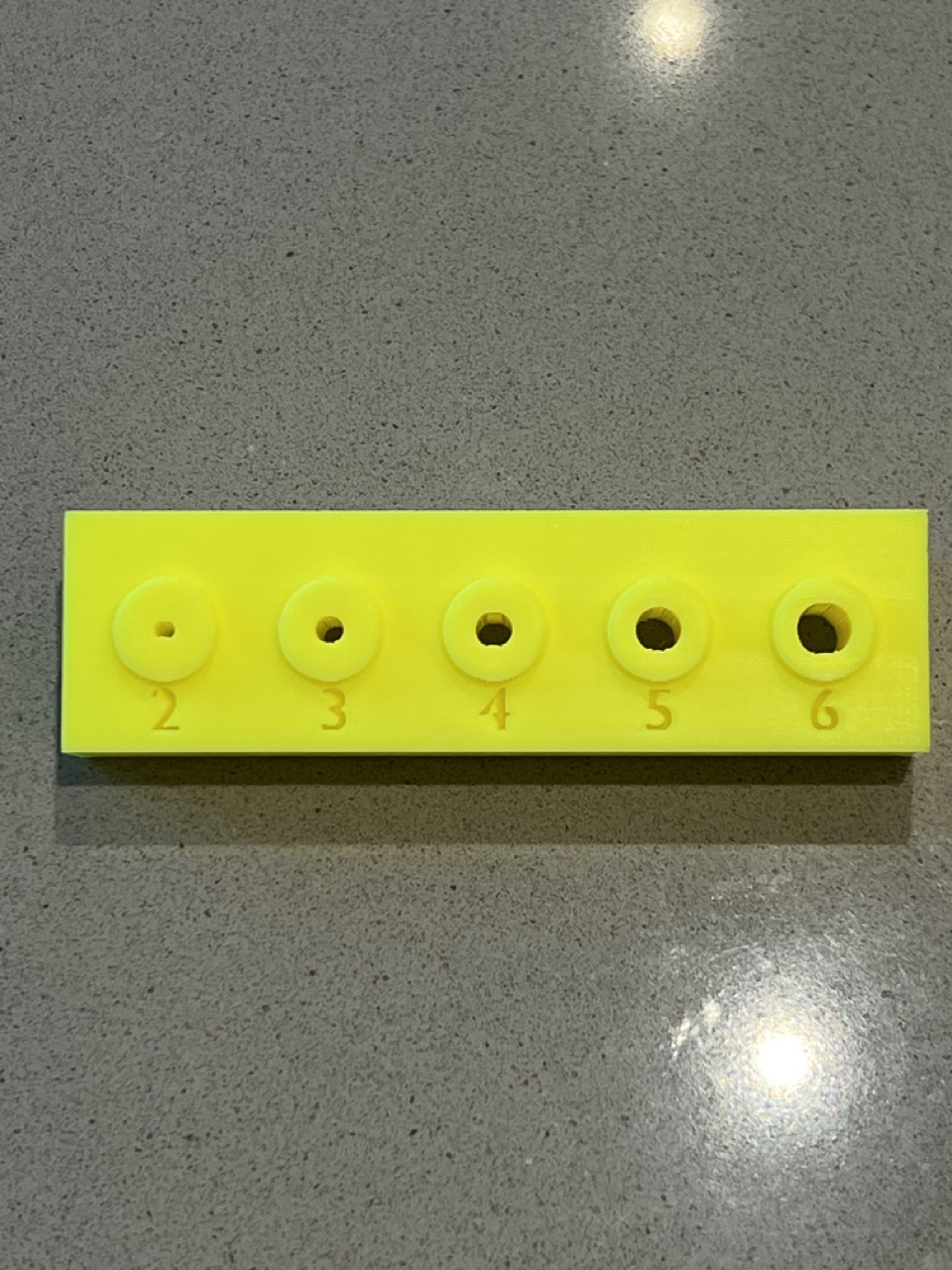 Drill Jig for 18mm MDF / Board by DiscoStu Download free STL model