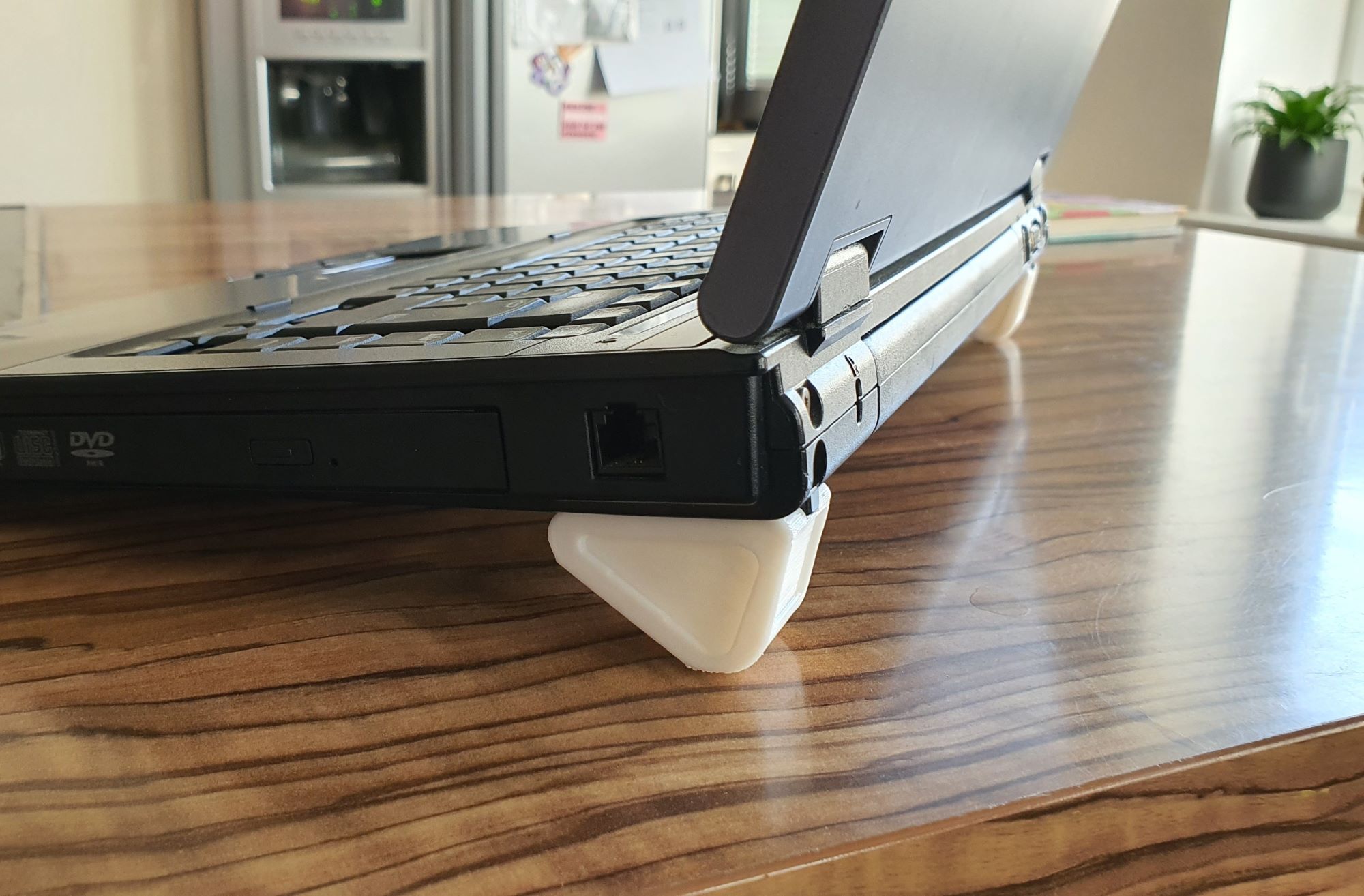 Laptop Stand / Notebook Erhöhung