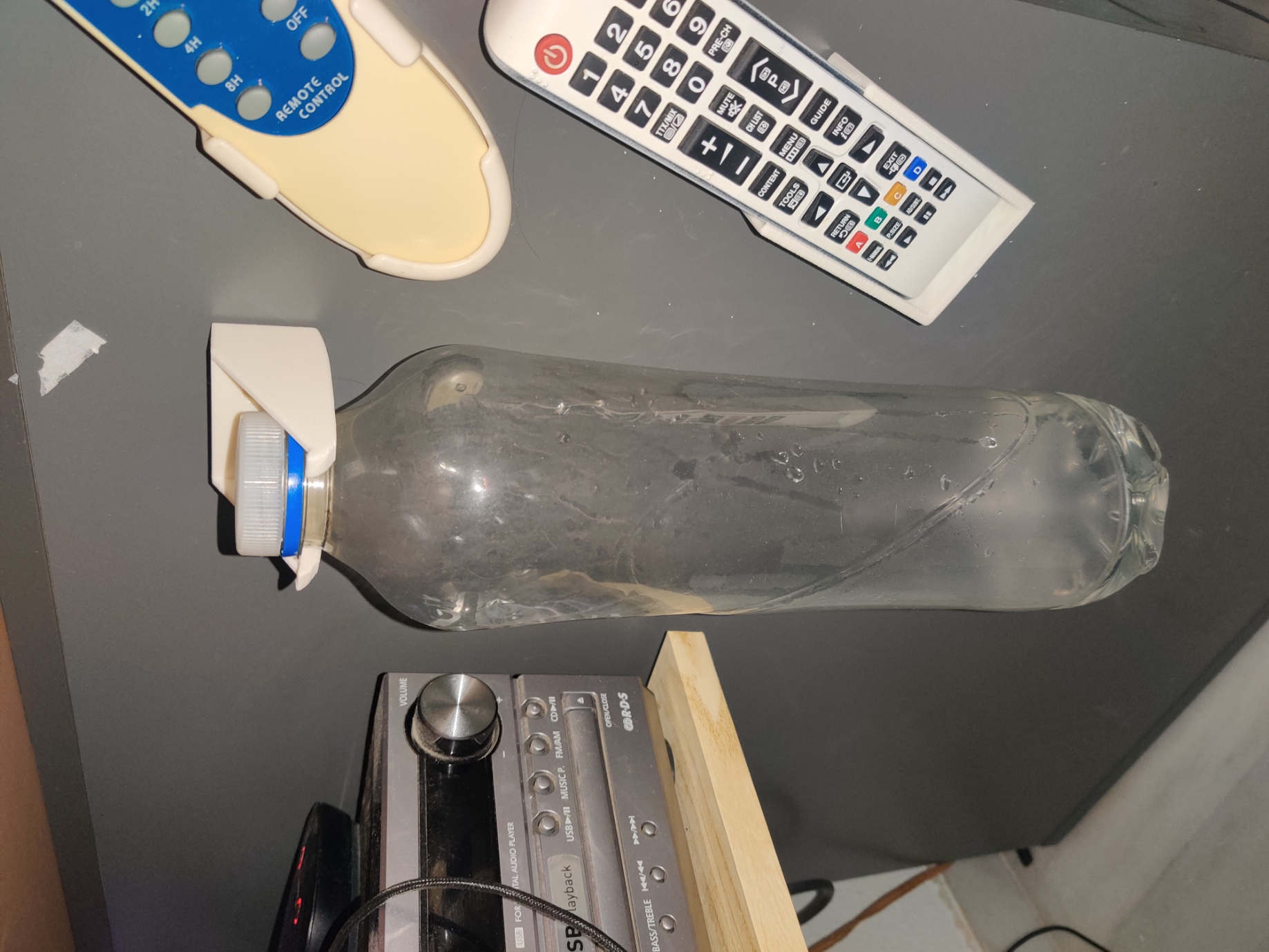 Water bottle holder (Aquarius 2L) by Trantor Download free STL model