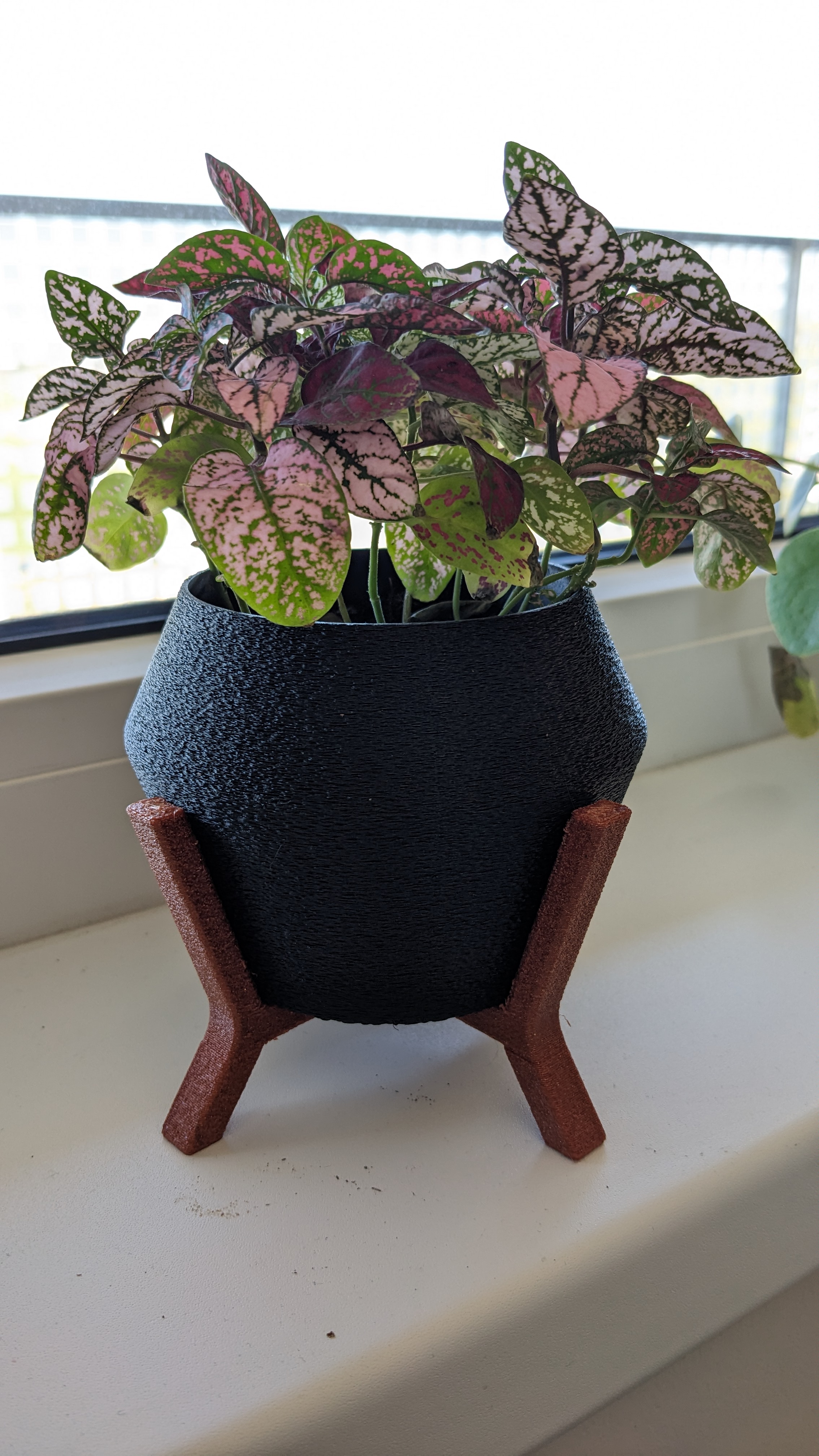 Flower Pot With Stand By Wakkster 