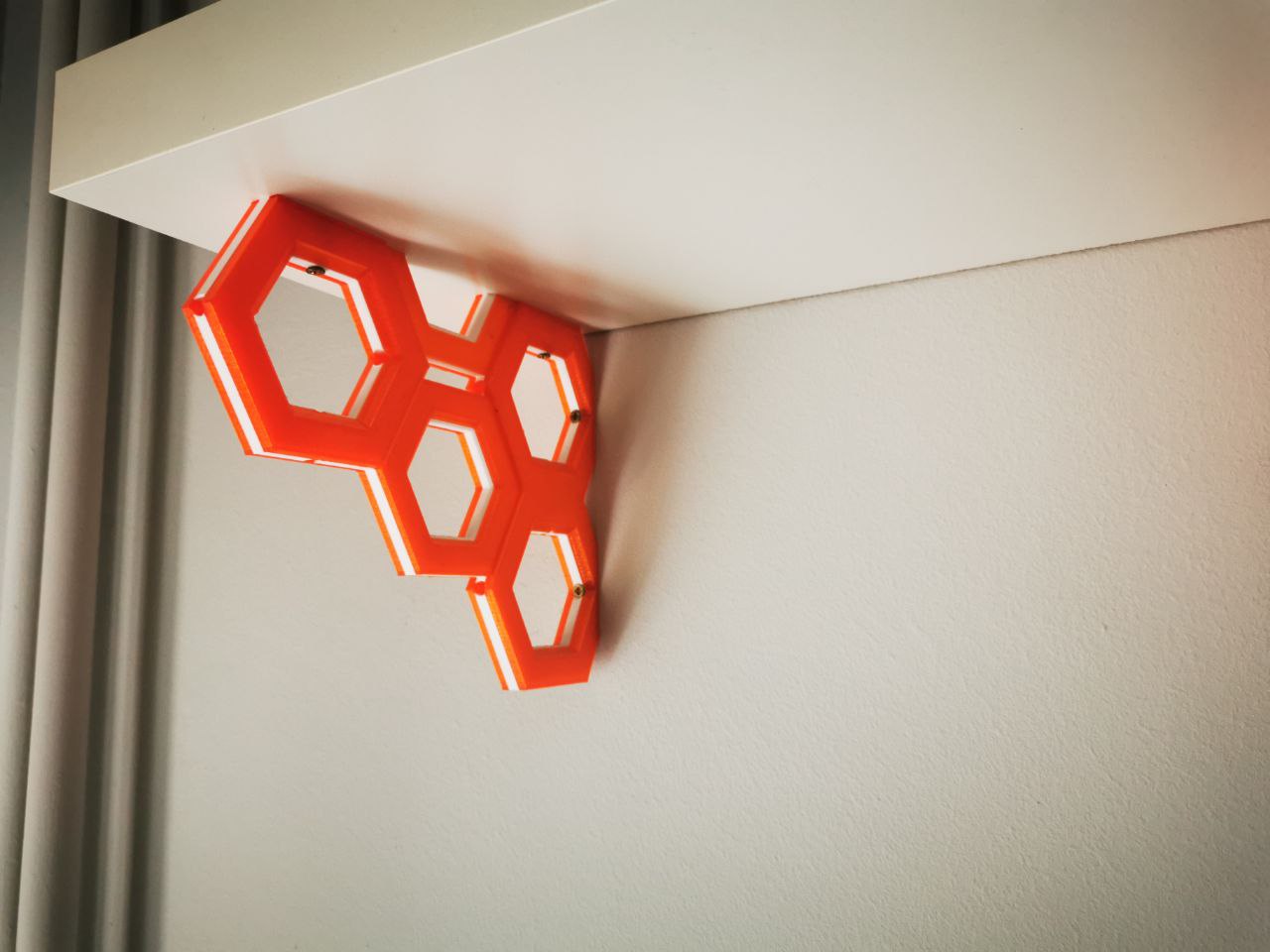 Hexagon Shelf Bracket by 3D a medida Download free STL model