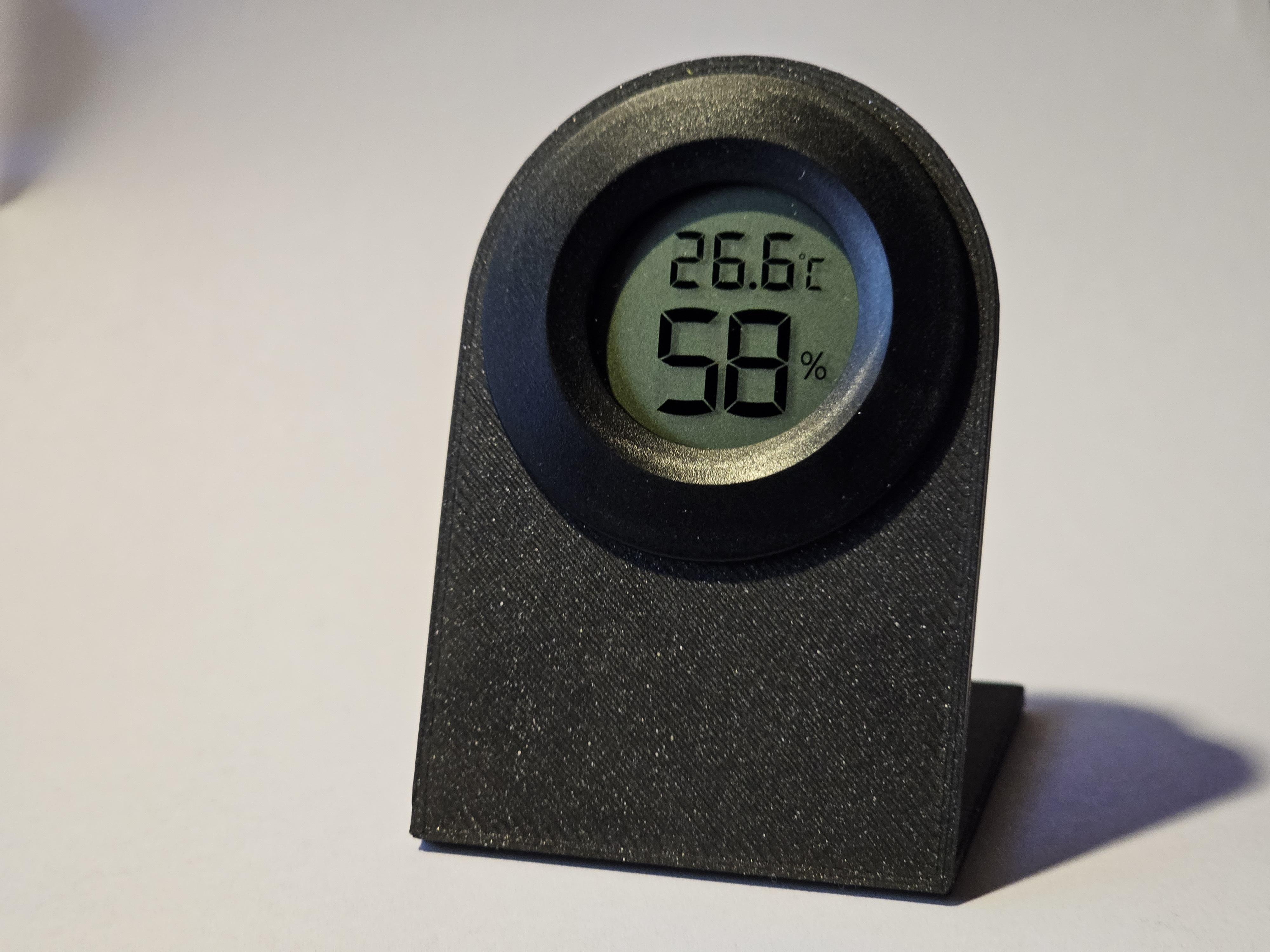 thermometer and humidity meter / Thermometer und Feuchtigkeitsmesser