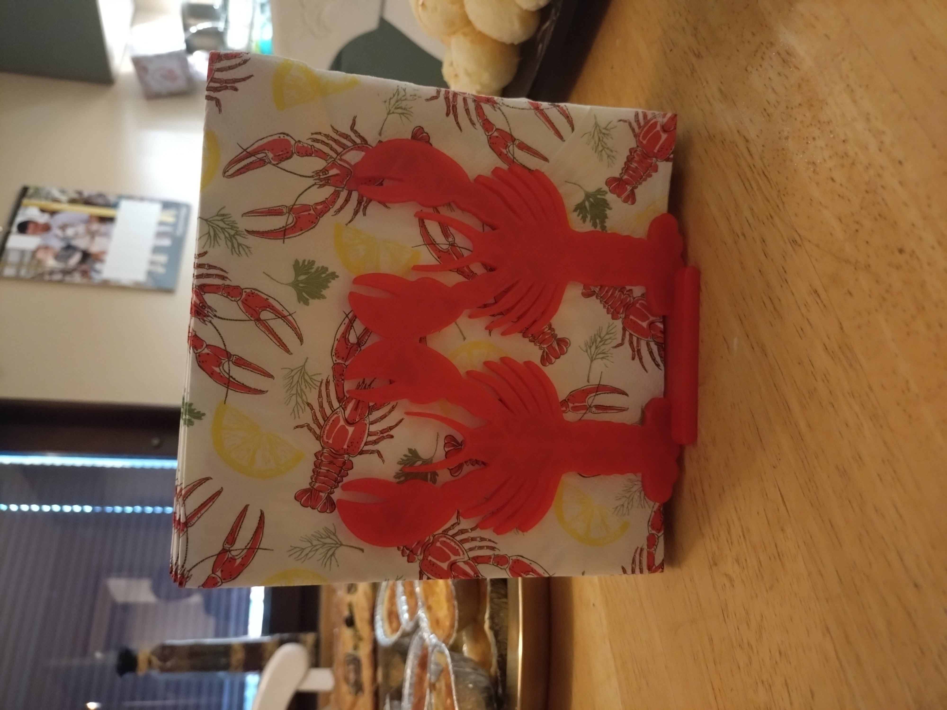 Crayfish/lobsters napkin holder for a "Kräftskiva"