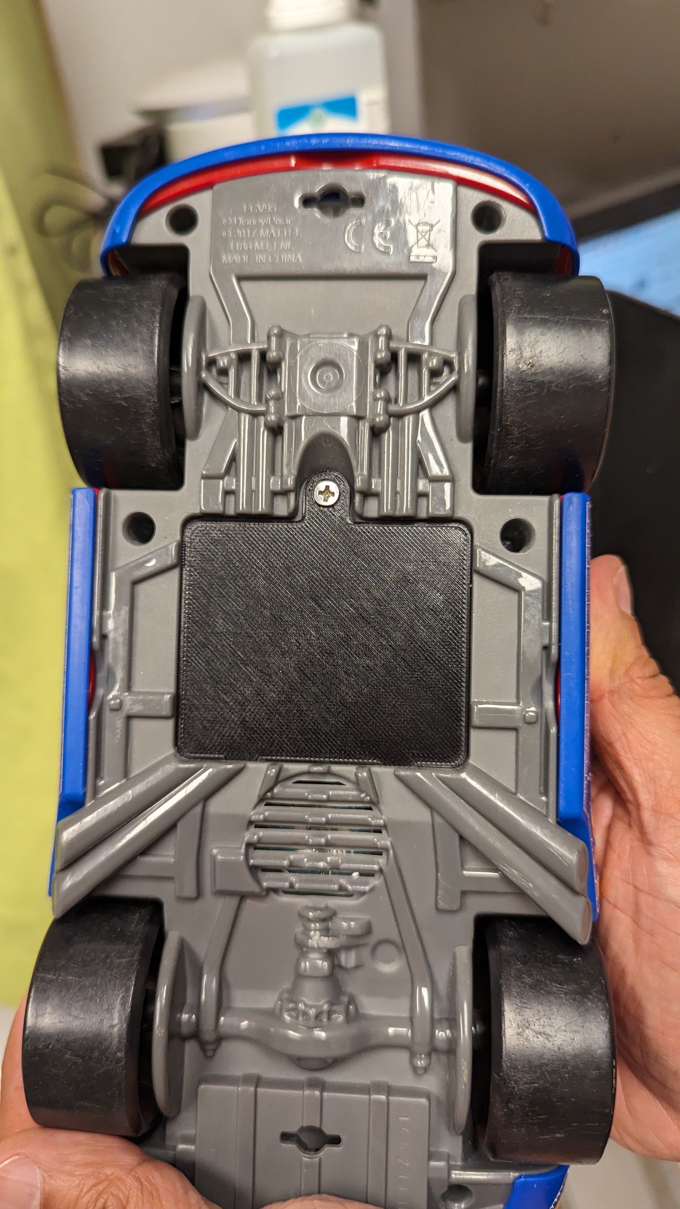Bottom plate for Flash McQueen RC Car