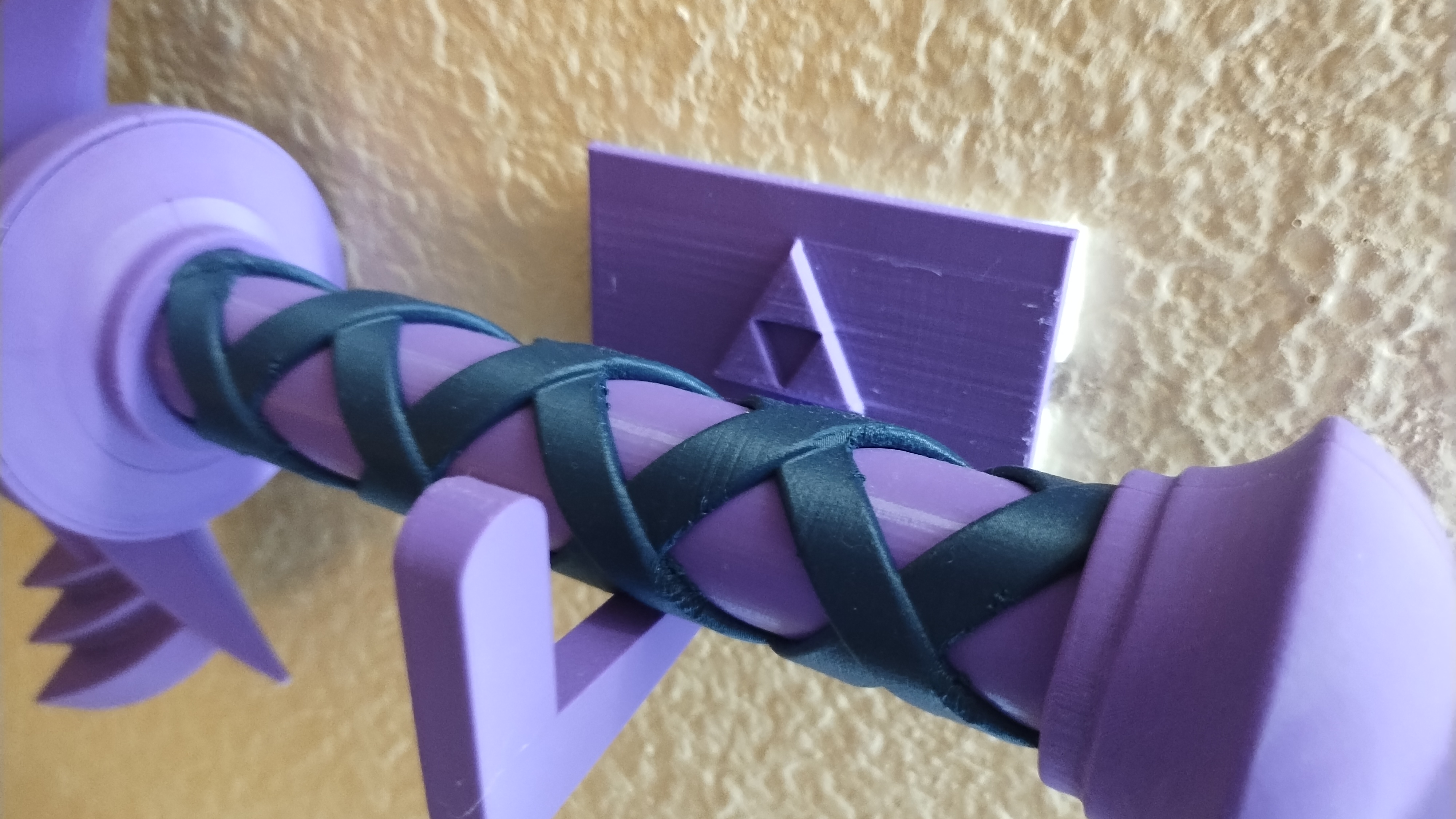 Miniatura 2 do modelo 3D wall mount for master sword
