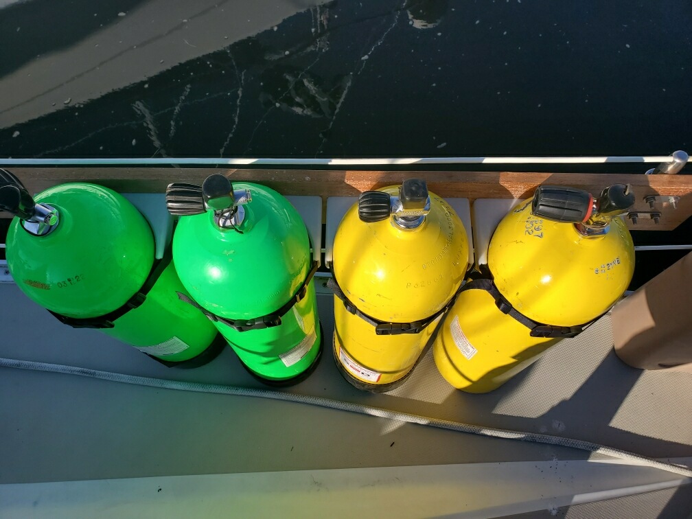 SCUBA Tank bracket by Glenn Brockett Download free STL model