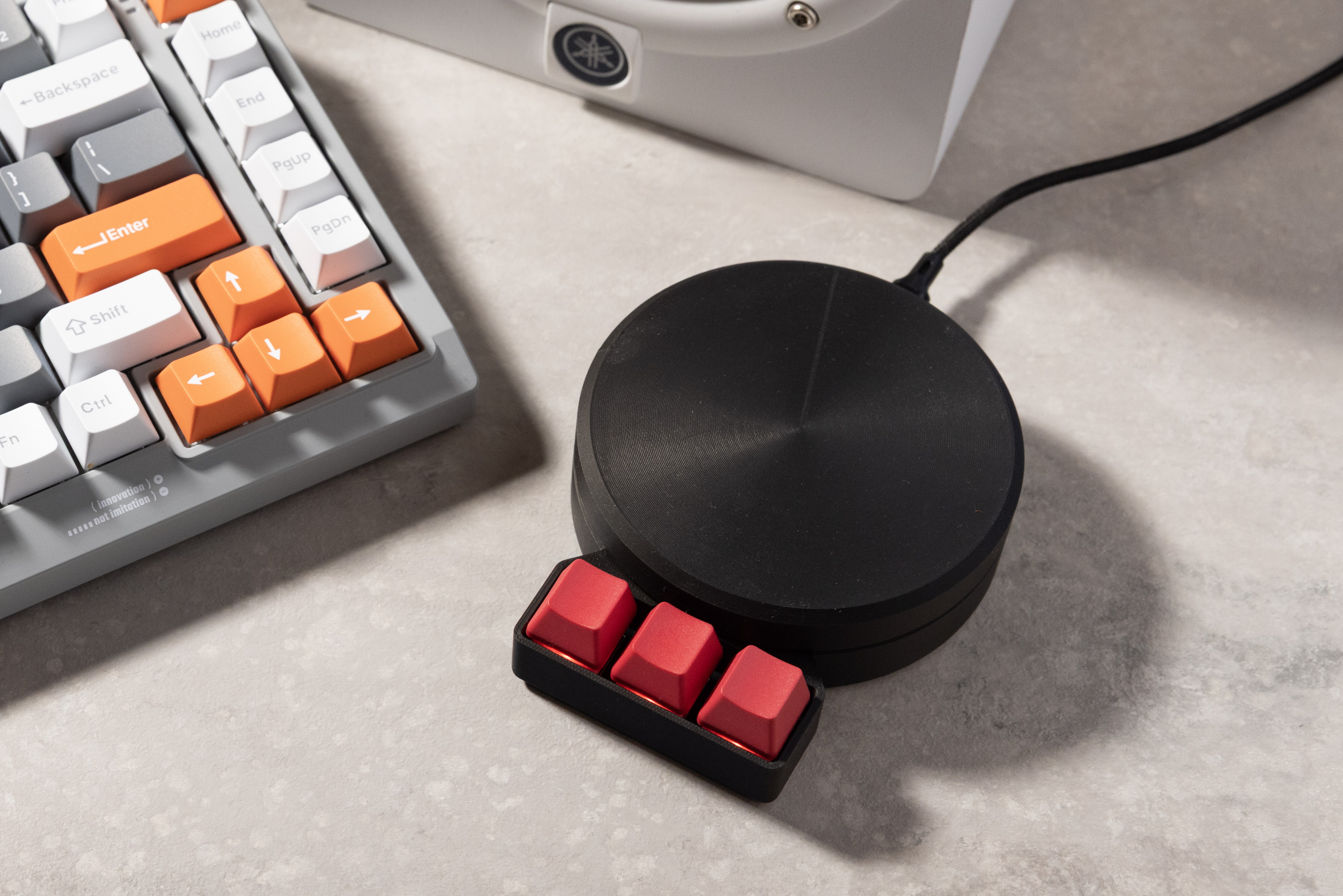 KNOB V2.1: Volume Dial and Macropad with VIA & QMK Customization