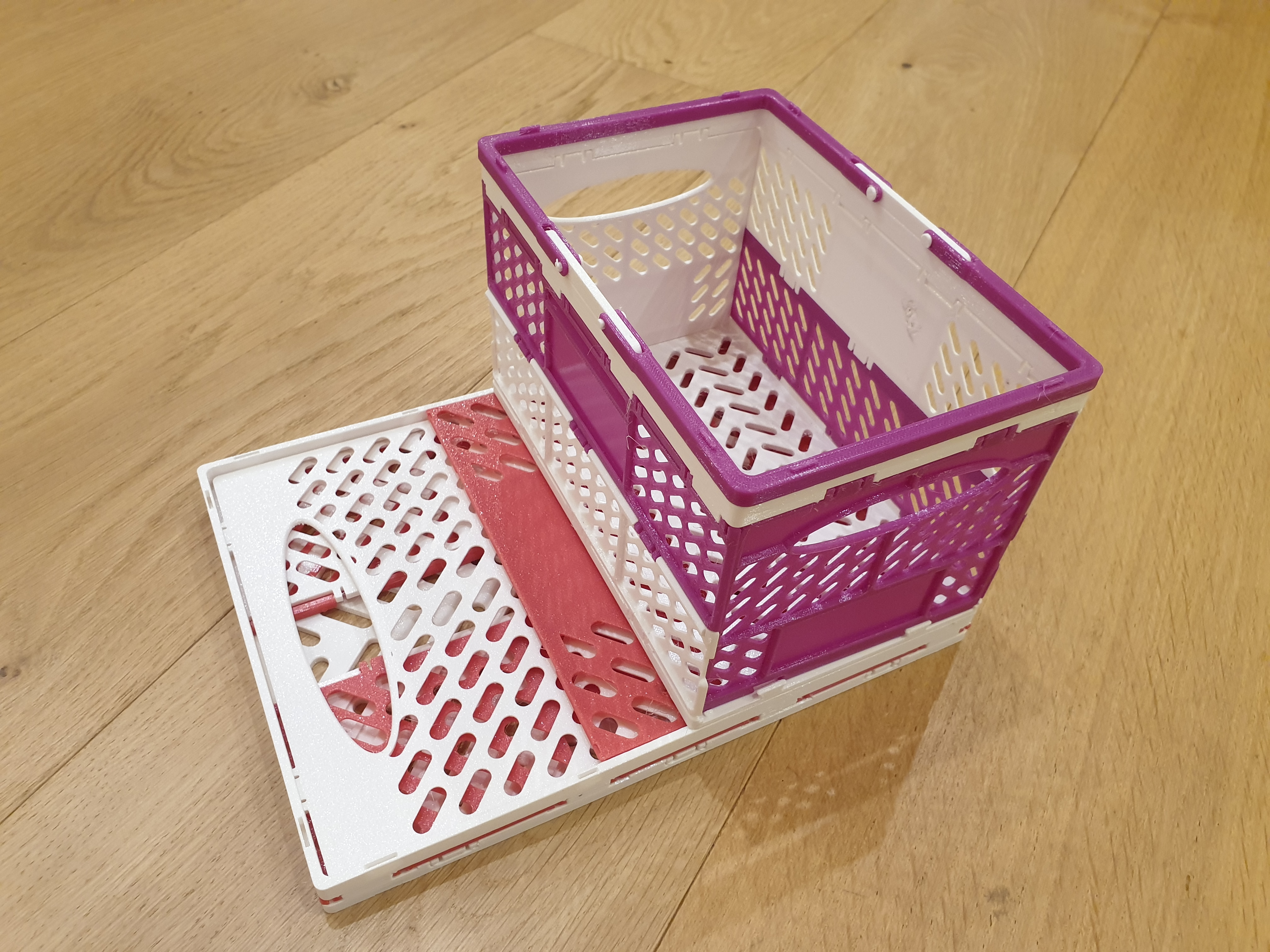 Miniatura 10 do modelo 3D Foldable crate, stackable, with handle and customizable label