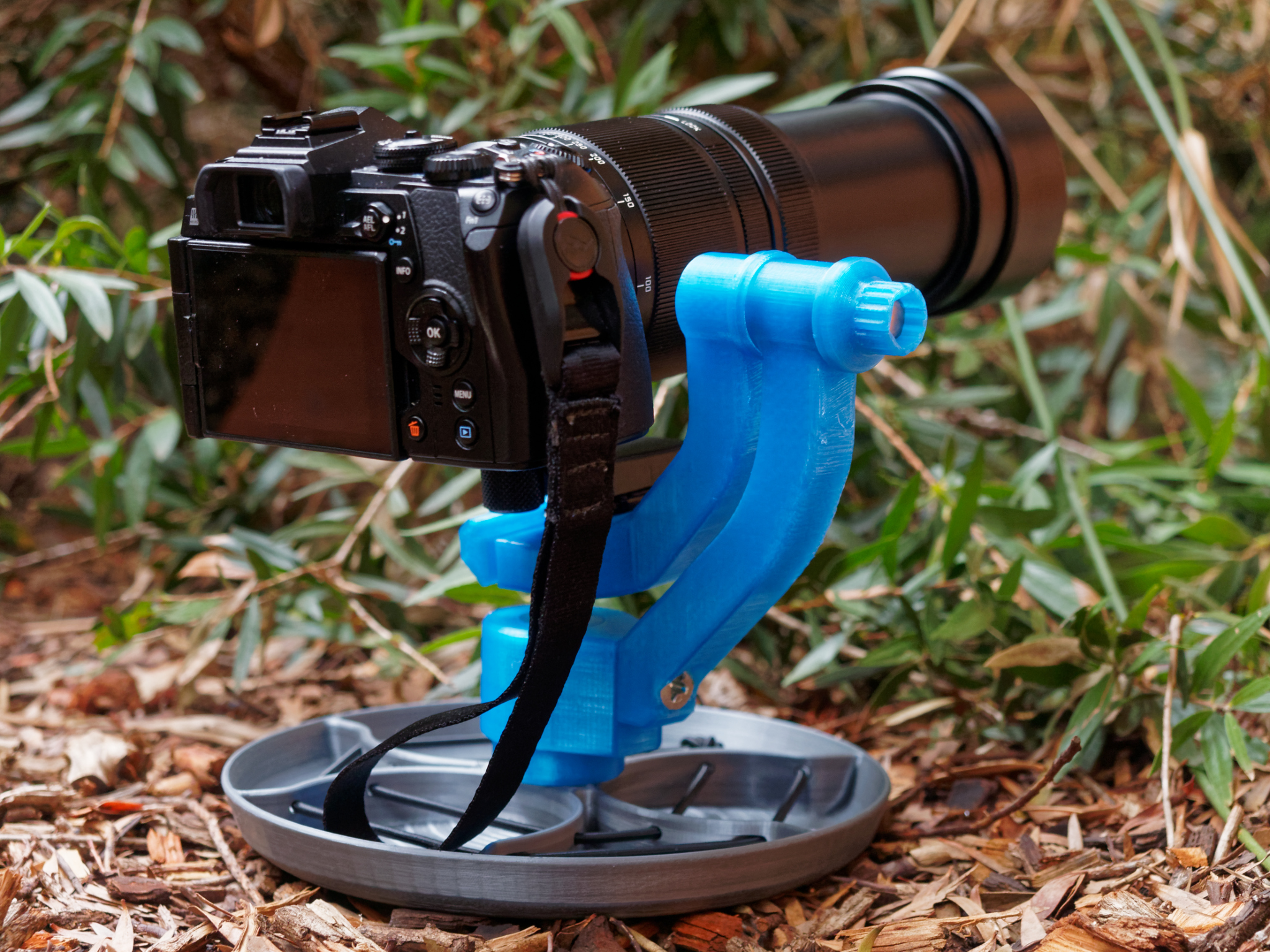 Skimmer Pod and Camera Gimbal (For DSLRs, Mirrorless, etc) by Martin_au