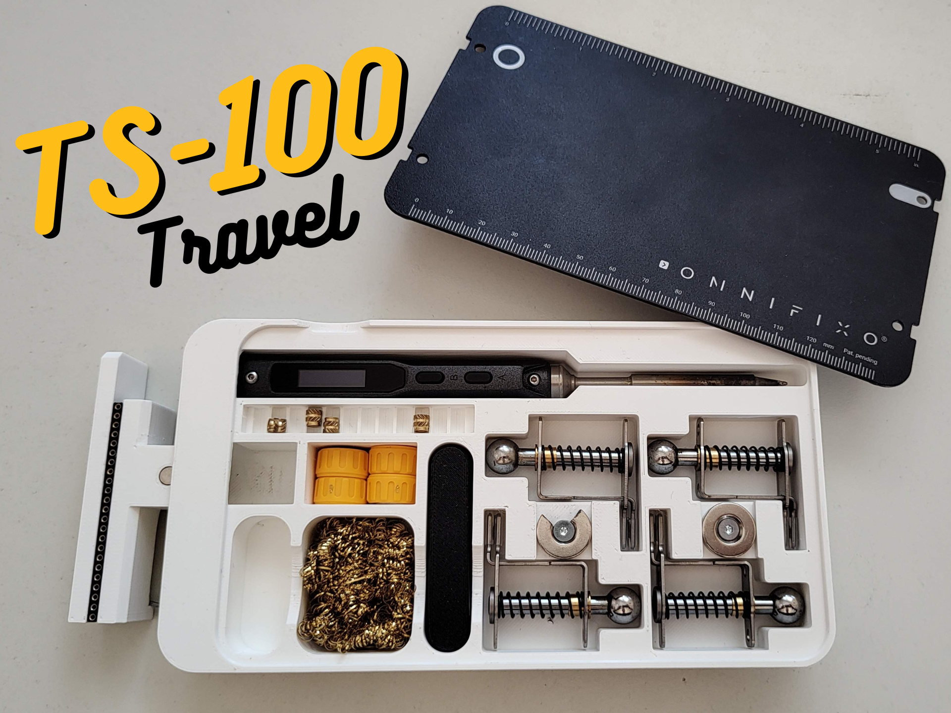 TS-100 Travelcase