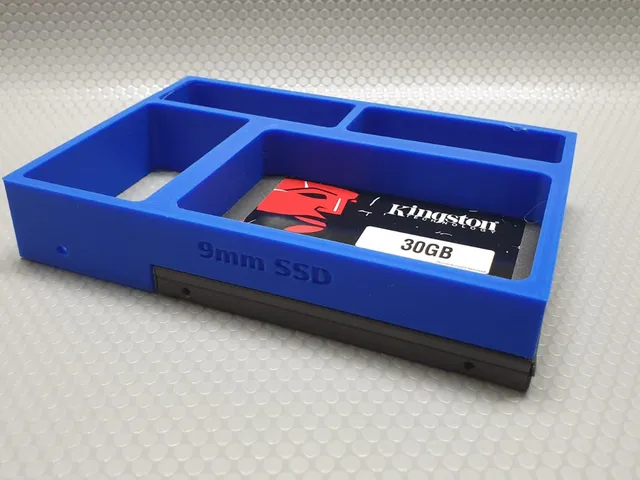7mm and 9mm 2.5" SSD and HDD adapter to 3.5" HDD