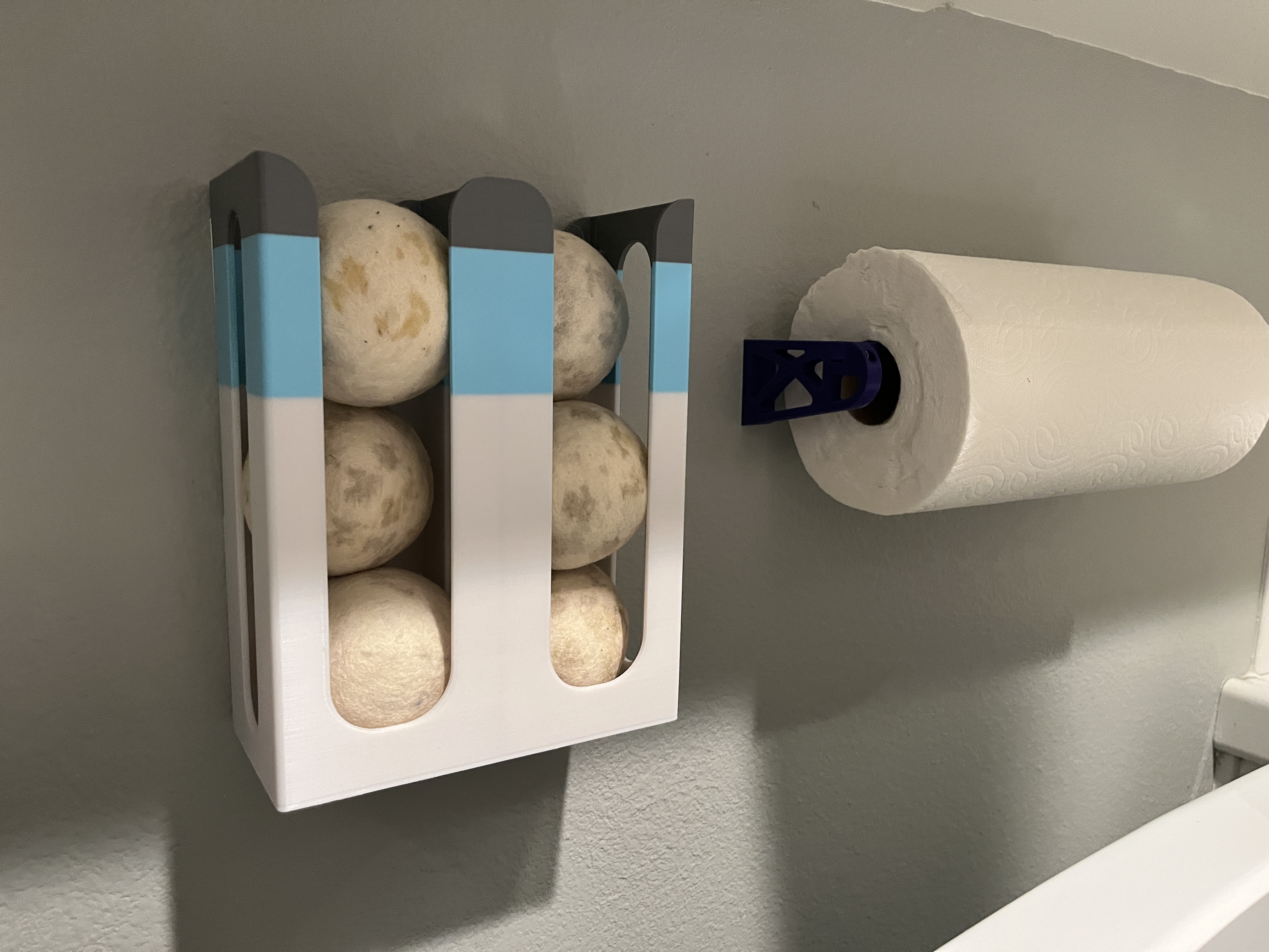 Wall Holder for Wool Dryer Balls
