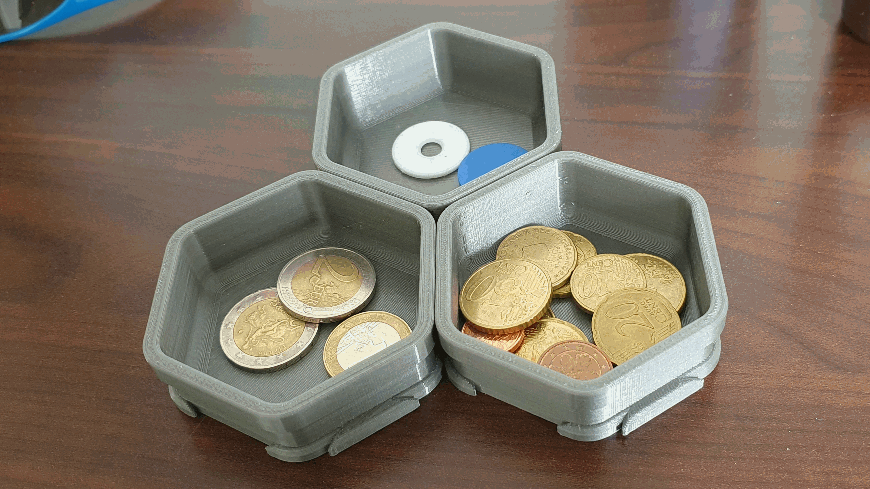 Miniatura 6 do modelo 3D Interlockable Sorting Cups (now with Lids)