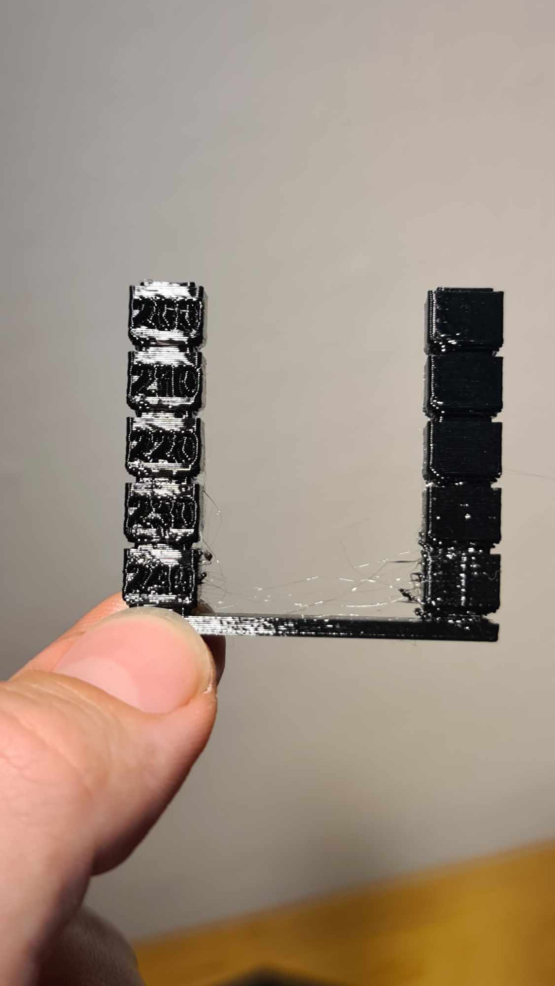 Custom gCode temp tower test 240°200° C (stringing) by Frederik