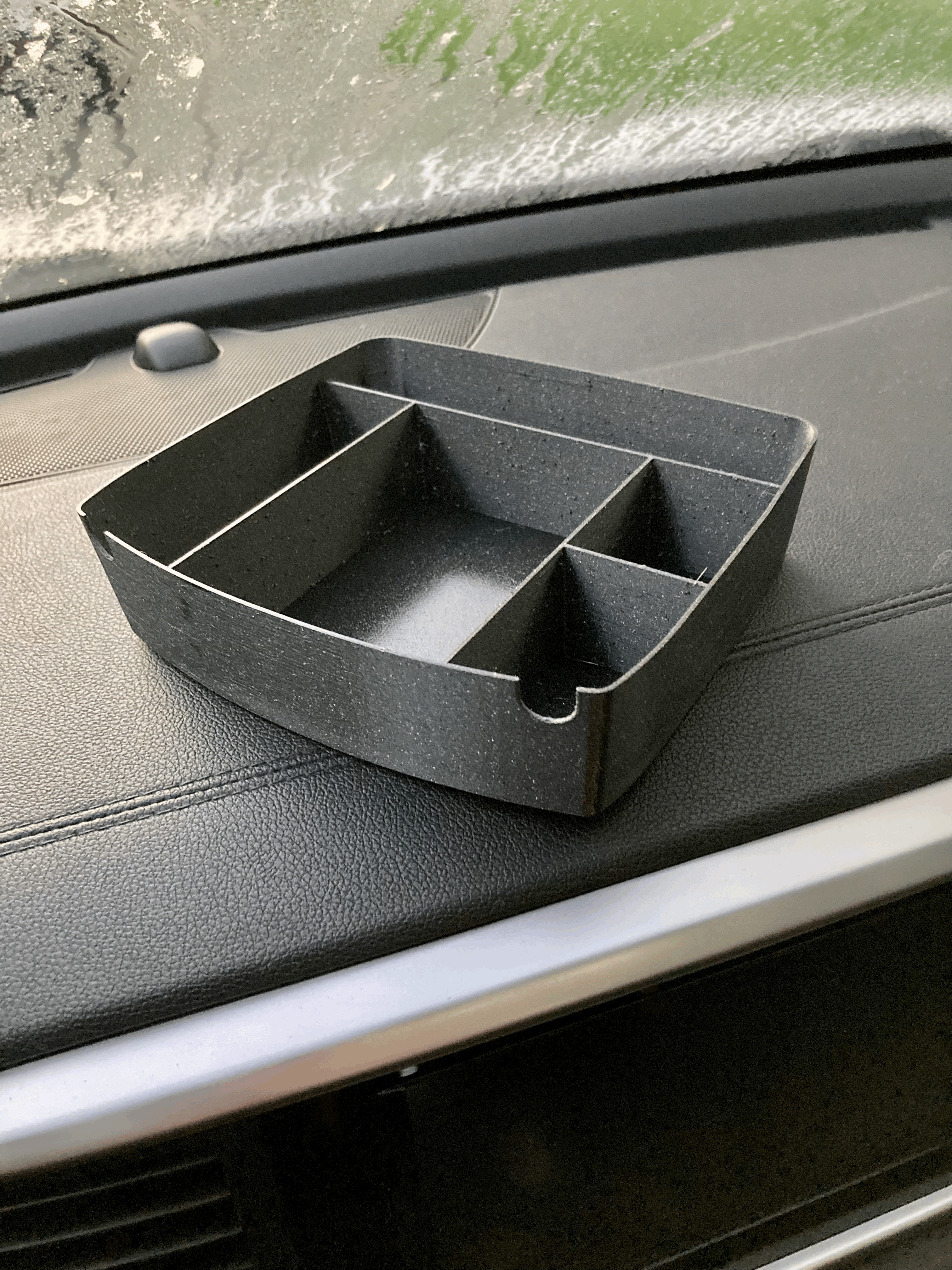 KIA Sportage armrest organizer