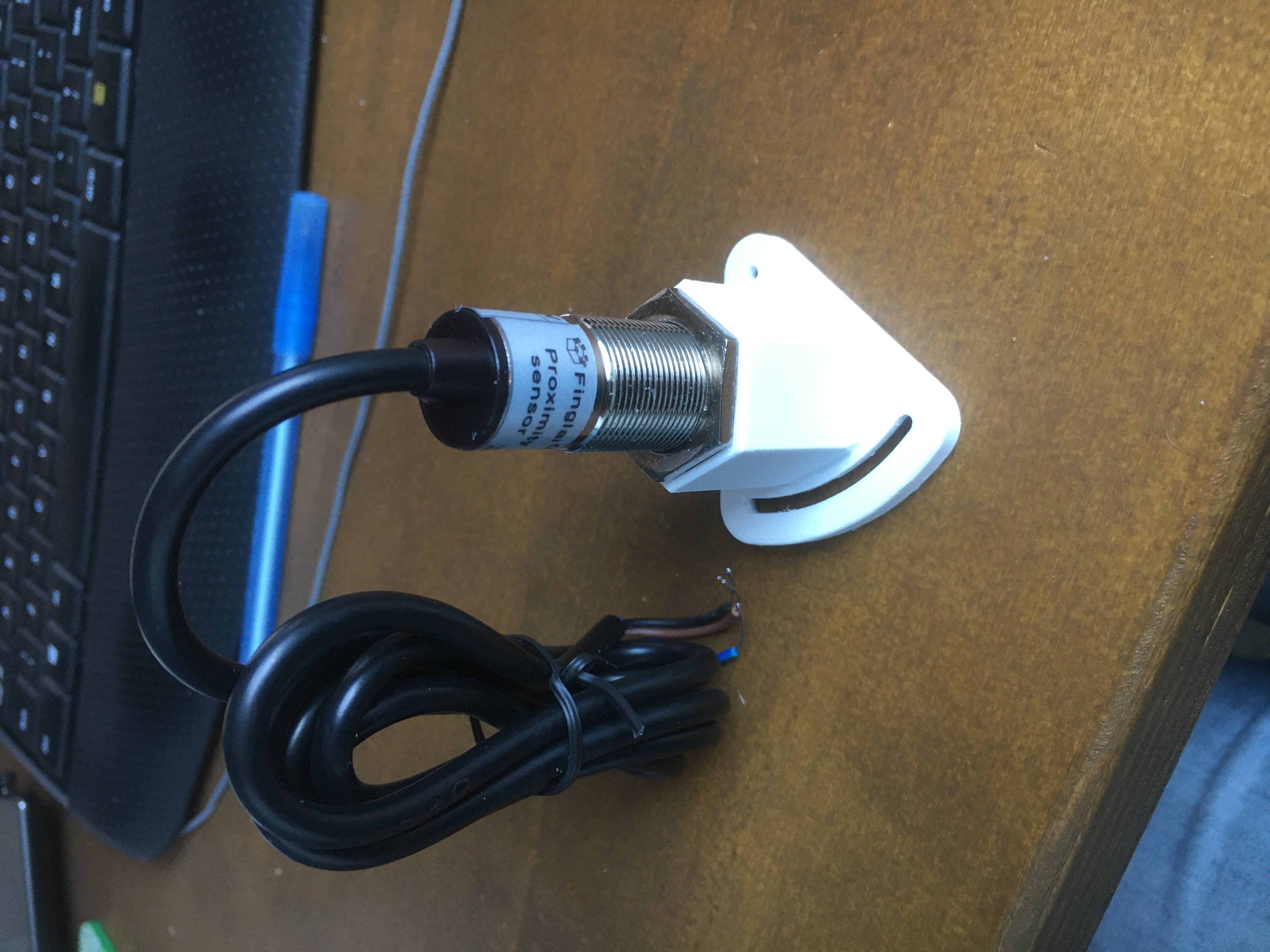 Water meter inductive sensor bracket — miniatura 4