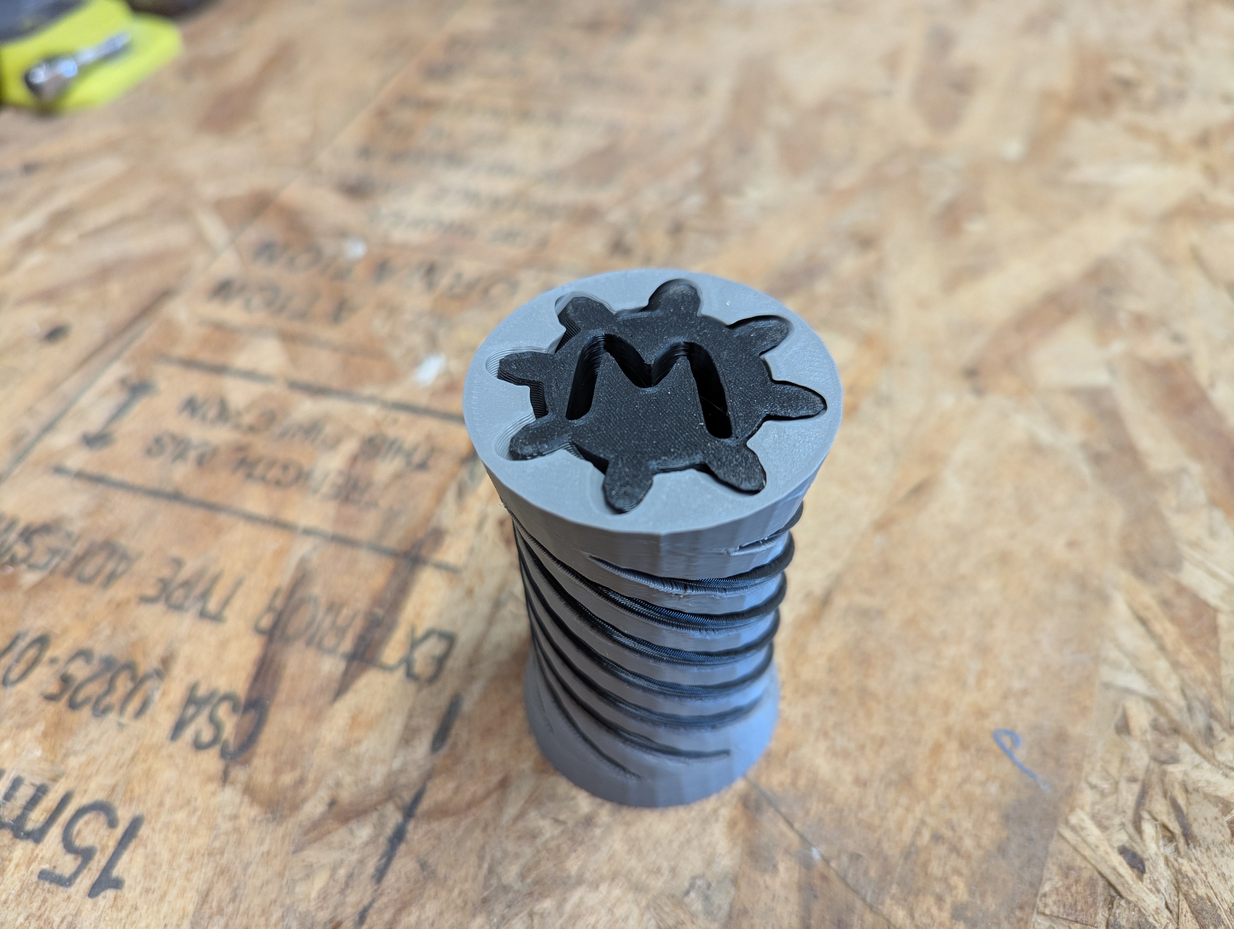 Spiral Fidget - Parametric Internal Letter Custom
