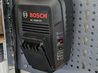 Bosch AL 1830 CV Wall Mount for Battery Charger, Holder, Wall Mount Screws  -  Norway