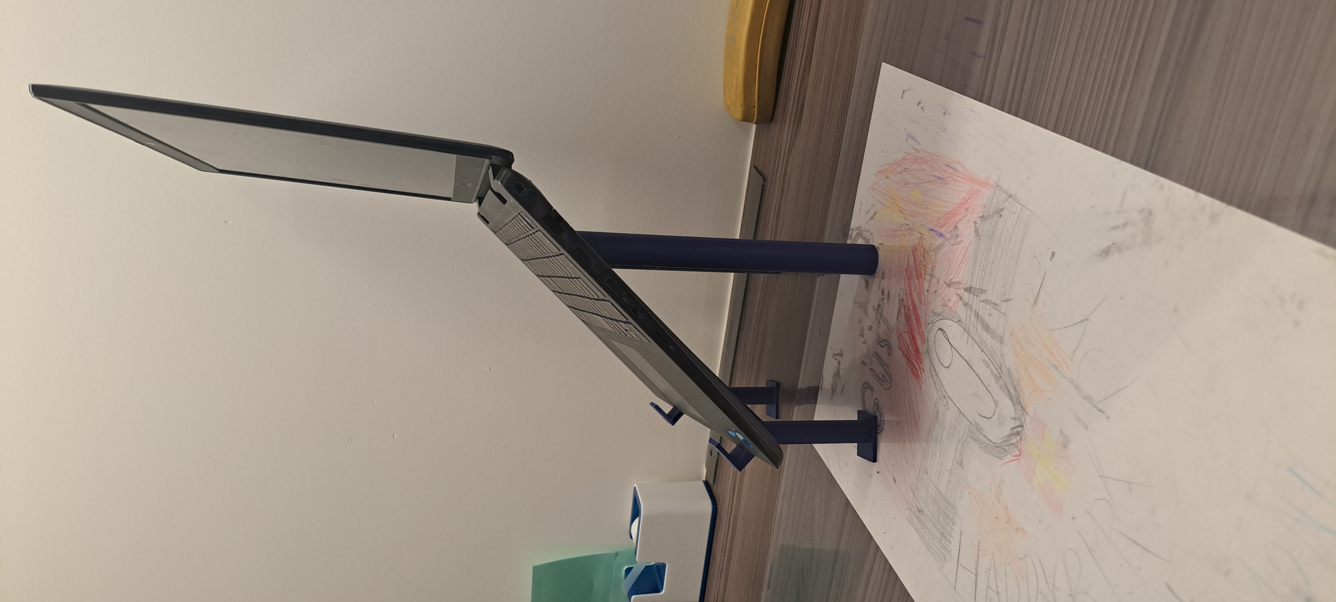 Laptop stand 20cm/8in