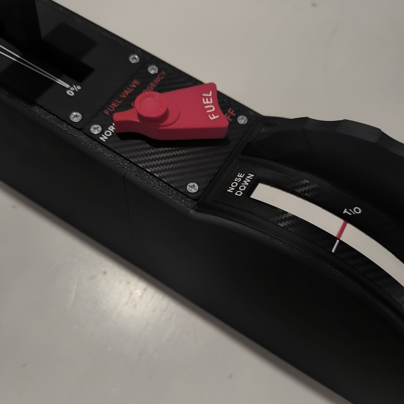 Inspired by Diamond DA40 – Fully 3D Printed DIY Dymon 4000 SE Center Console for Flight Simulator — thumbnail 9