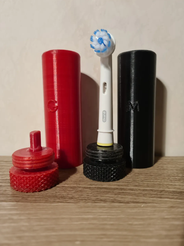 Customizable Oral-b travel holder