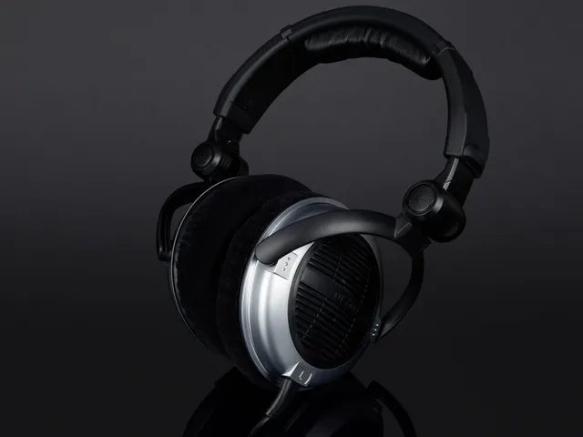 Beyerdynamic DT 860 and DT 460 Swivel