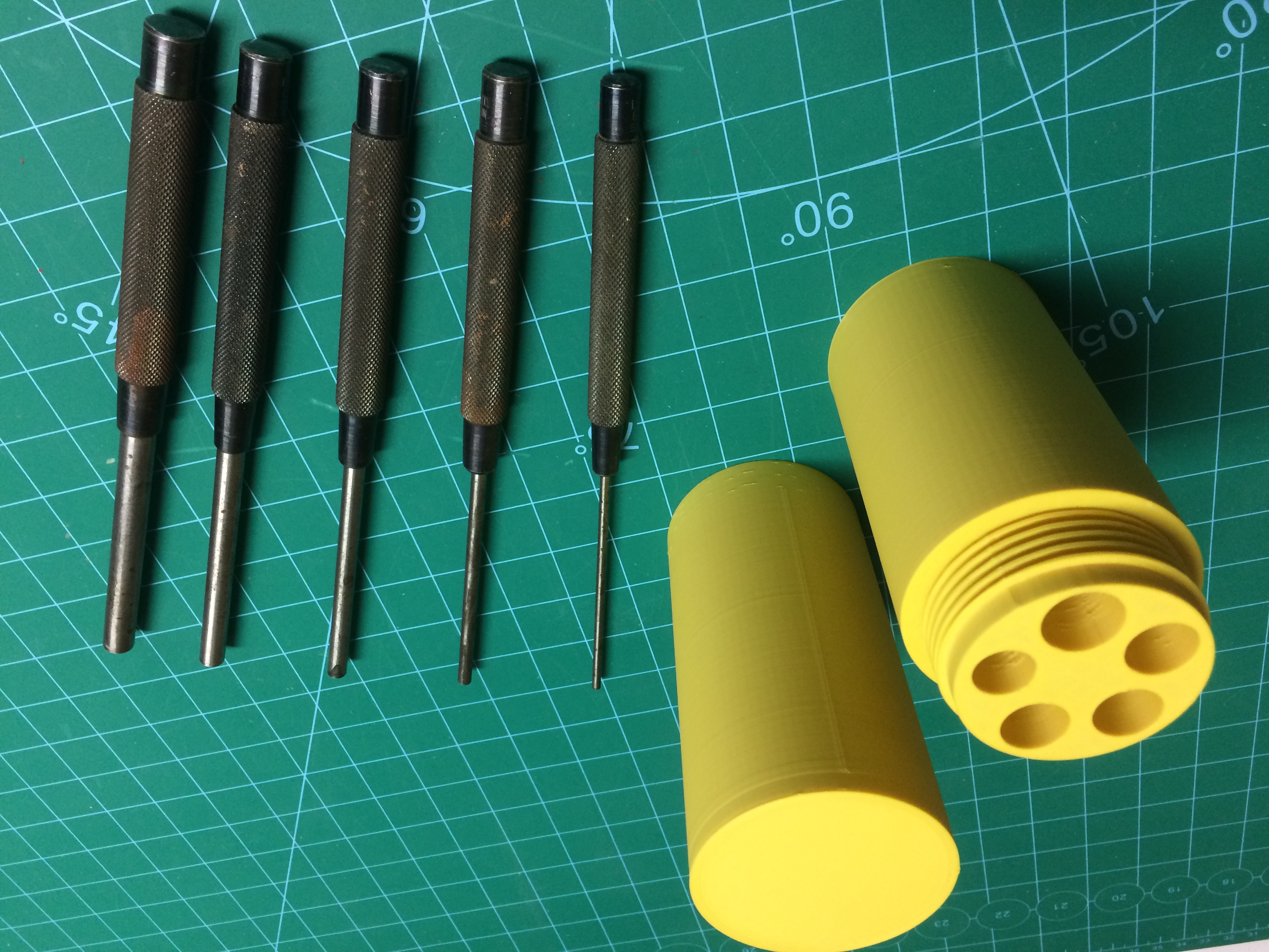 Cylindrical case for Starrett S248 long drive pin punch set by Tuxedo