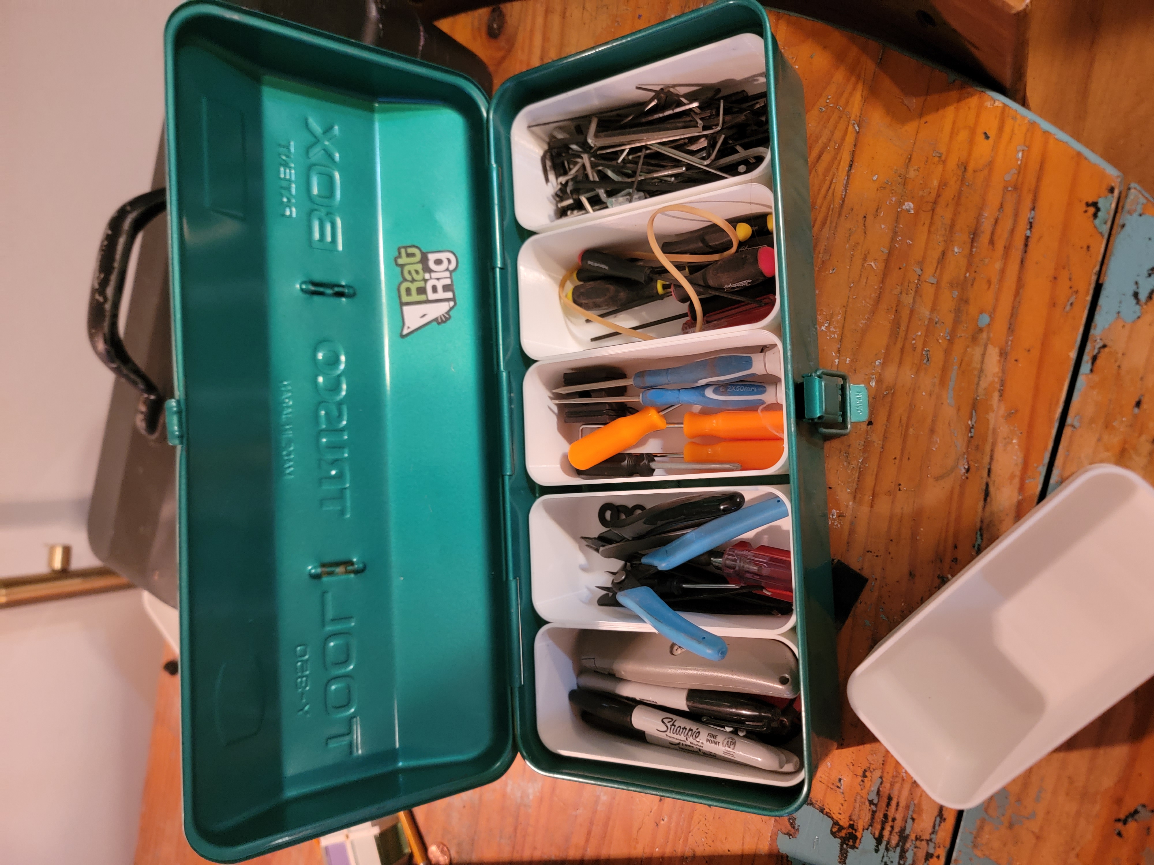 Toyo Steel TRUSCO Y-350-GN Angle Tool Box Organizer