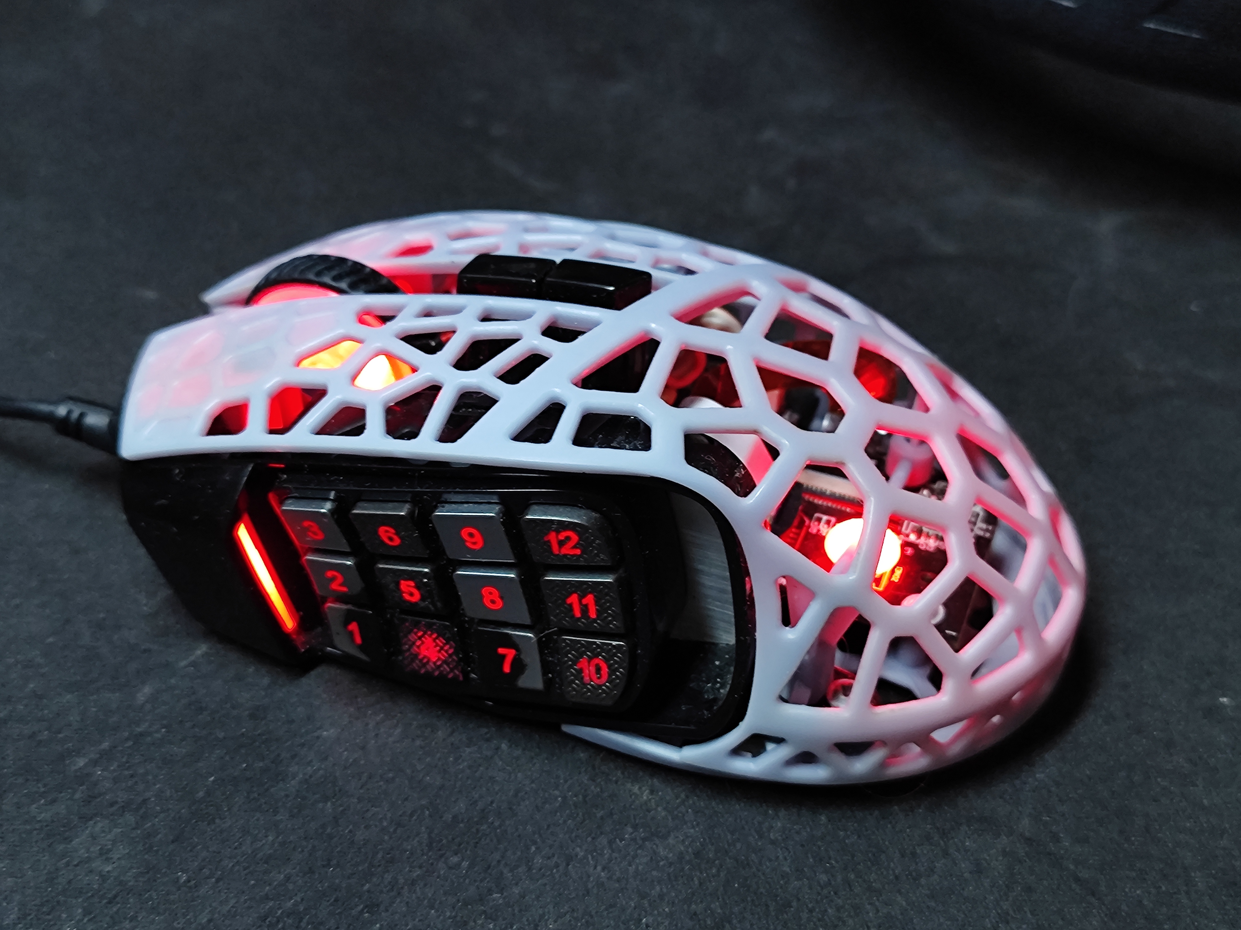 Corsair Scimitar RGB Elite gaming mouse - lightweight mod V4